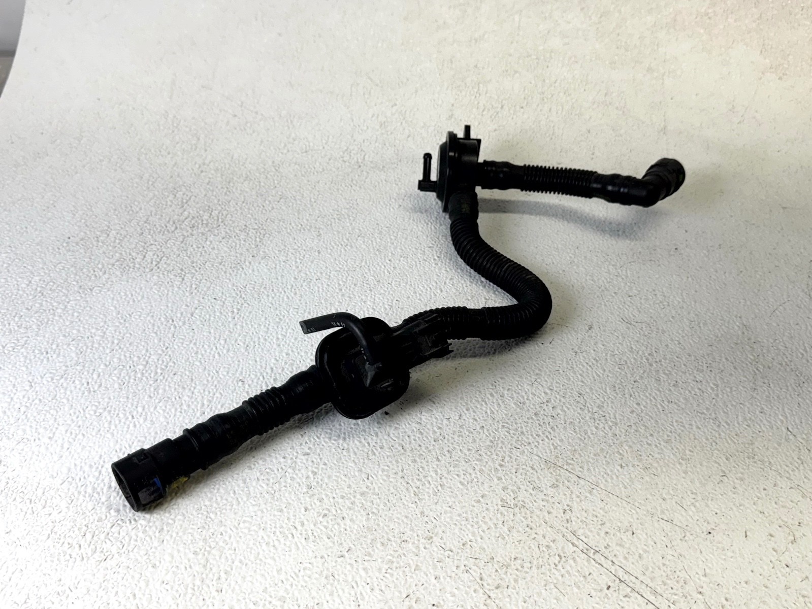 19-25 MAZDA 3 2.5L FUEL VAPOR CANISTER HOSE PIPE PRESSURE SENSOR
