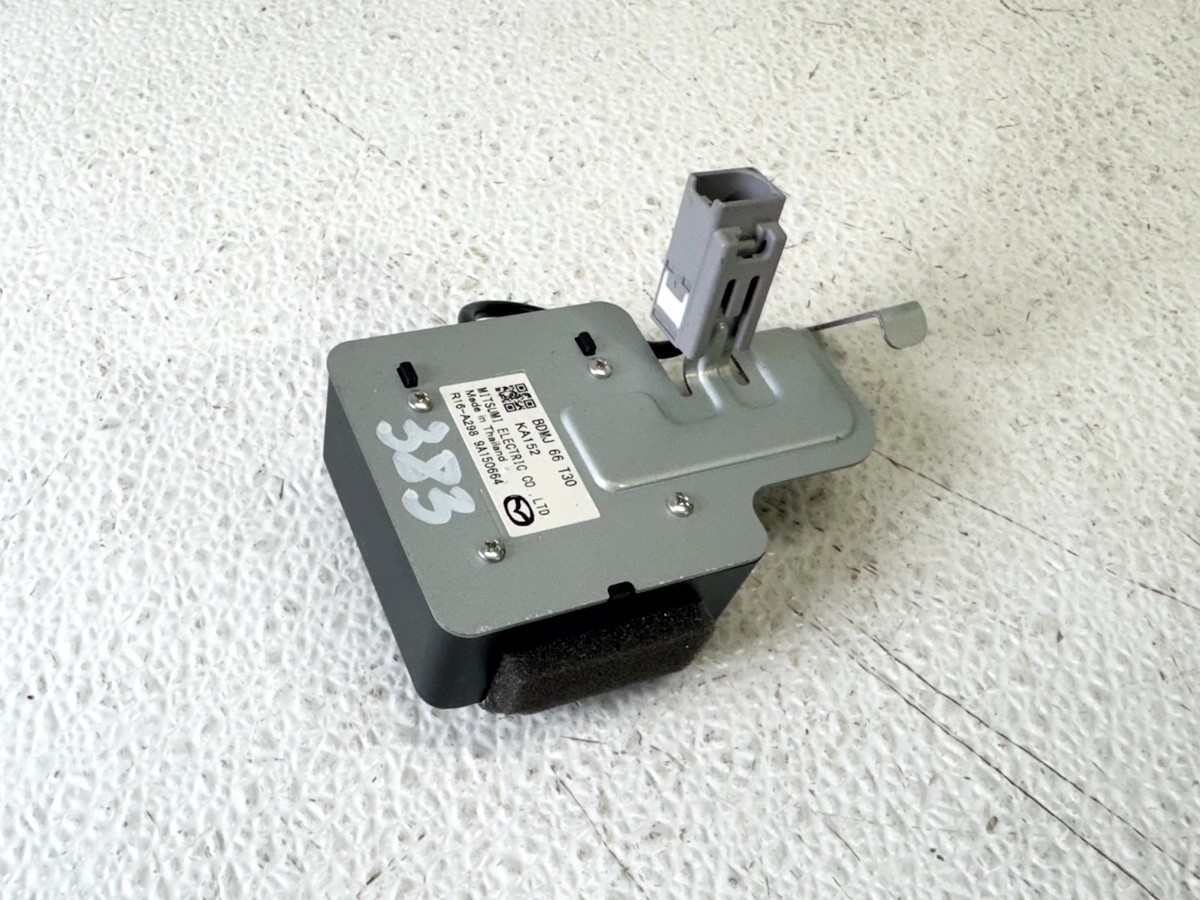 19-25 MAZDA 3 ANTENNA TELEPHONE CONTROL MODULE