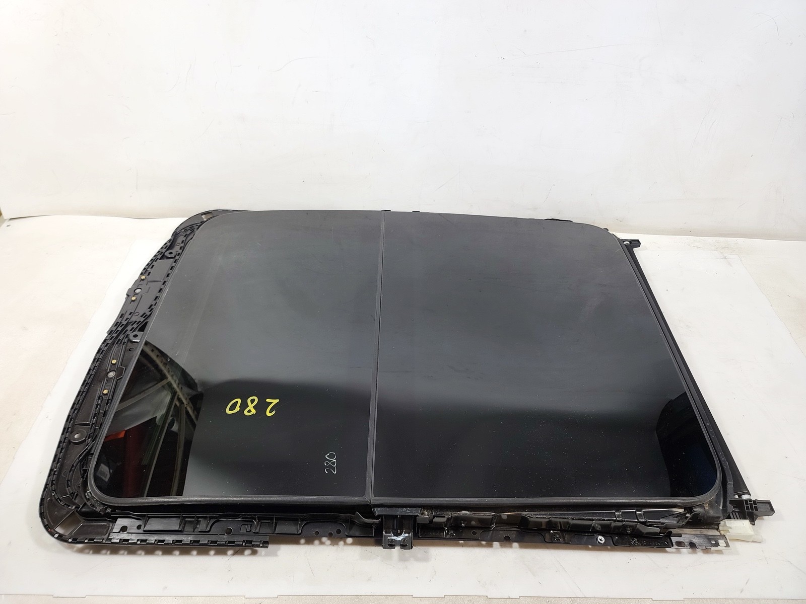 22-25 INFINITI QX60 SUNROOF MOONROOF UPPER ROOF AUTO GLASS ASSEMBLY
