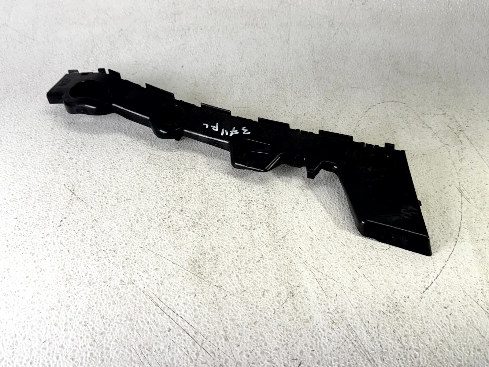 16-23 MAZDA CX-9 CX9 REAR LEFT LH DRIVER SIDE BUMPER SUPPORT MOUNT BRACKET