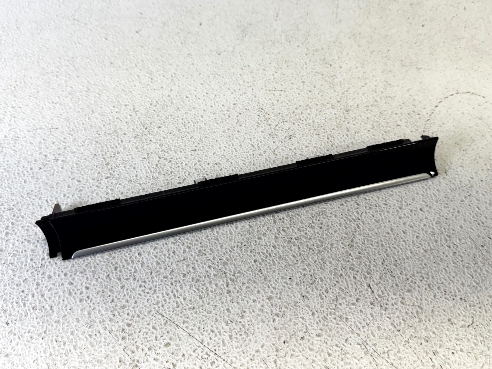 16-20 KIA SORENTO RIGHT PASSENGER RH SIDE DASHBOARD PANEL COVER TRIM