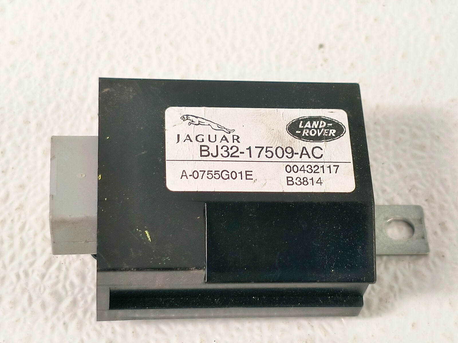 12-19 RANGE ROVER EVOQUE WINDSHIELD WIPER ARMS RELAY CONTROL MODULE UNIT