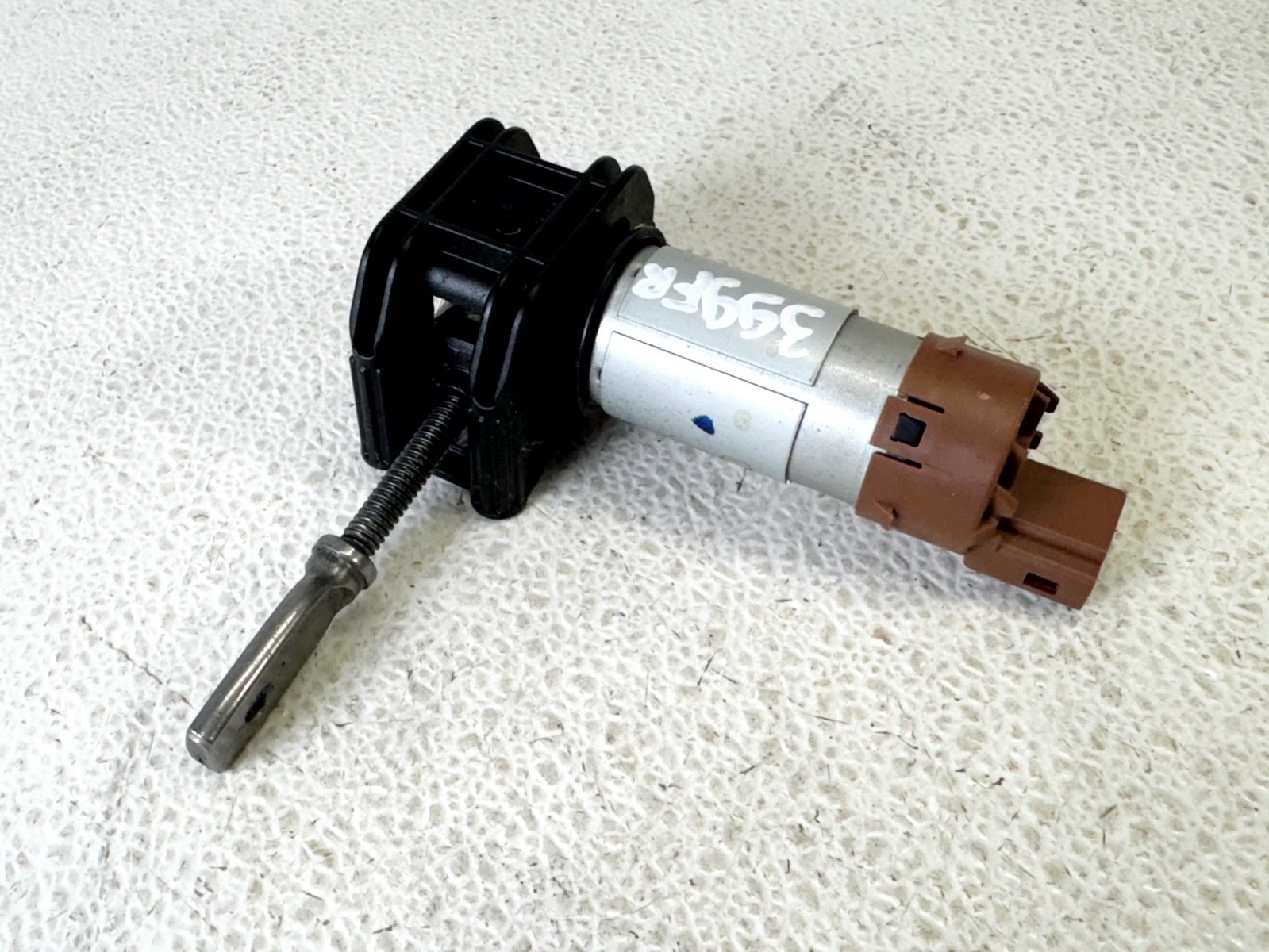 17-20 JAGUAR F-PACE FRONT RIGHT RH SIDE ADJUSTMENT SEAT POWER CONTROL MOTOR