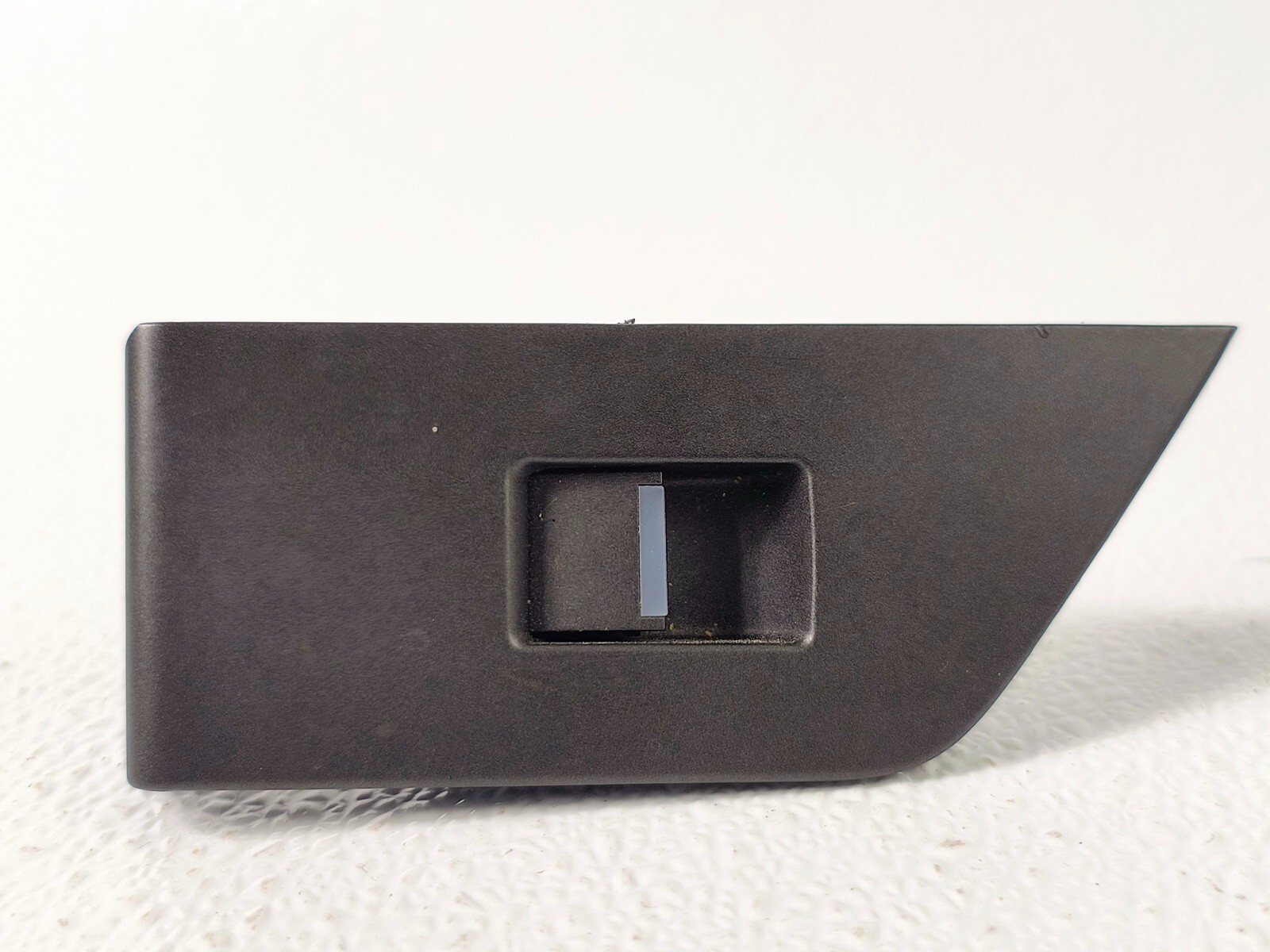 12-19 RANGE ROVER EVOQUE REAR RIGHT RH PASS SIDE DOOR WINDOW SWITCH TRIM