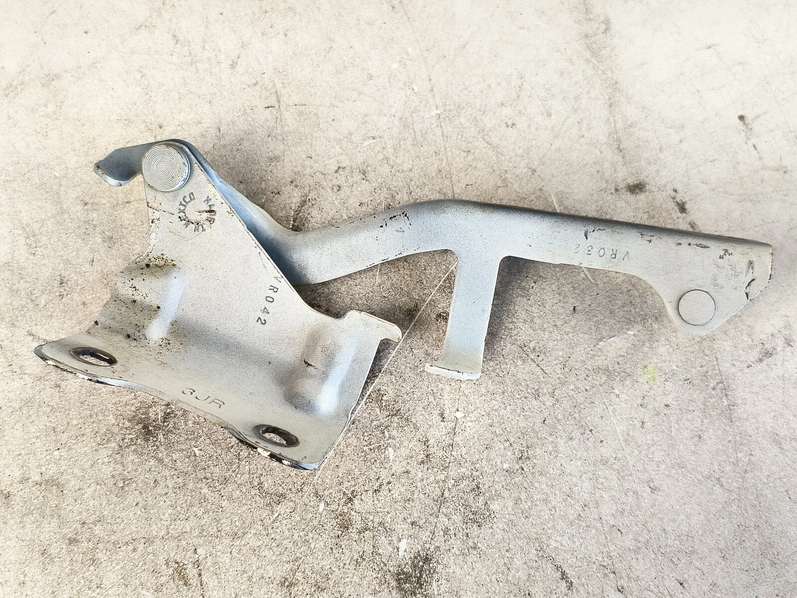 13-20 INFINITI JX35 QX60 FRONT RIGHT RH PASS SIDE HOOD HINGE ASSEMBLY