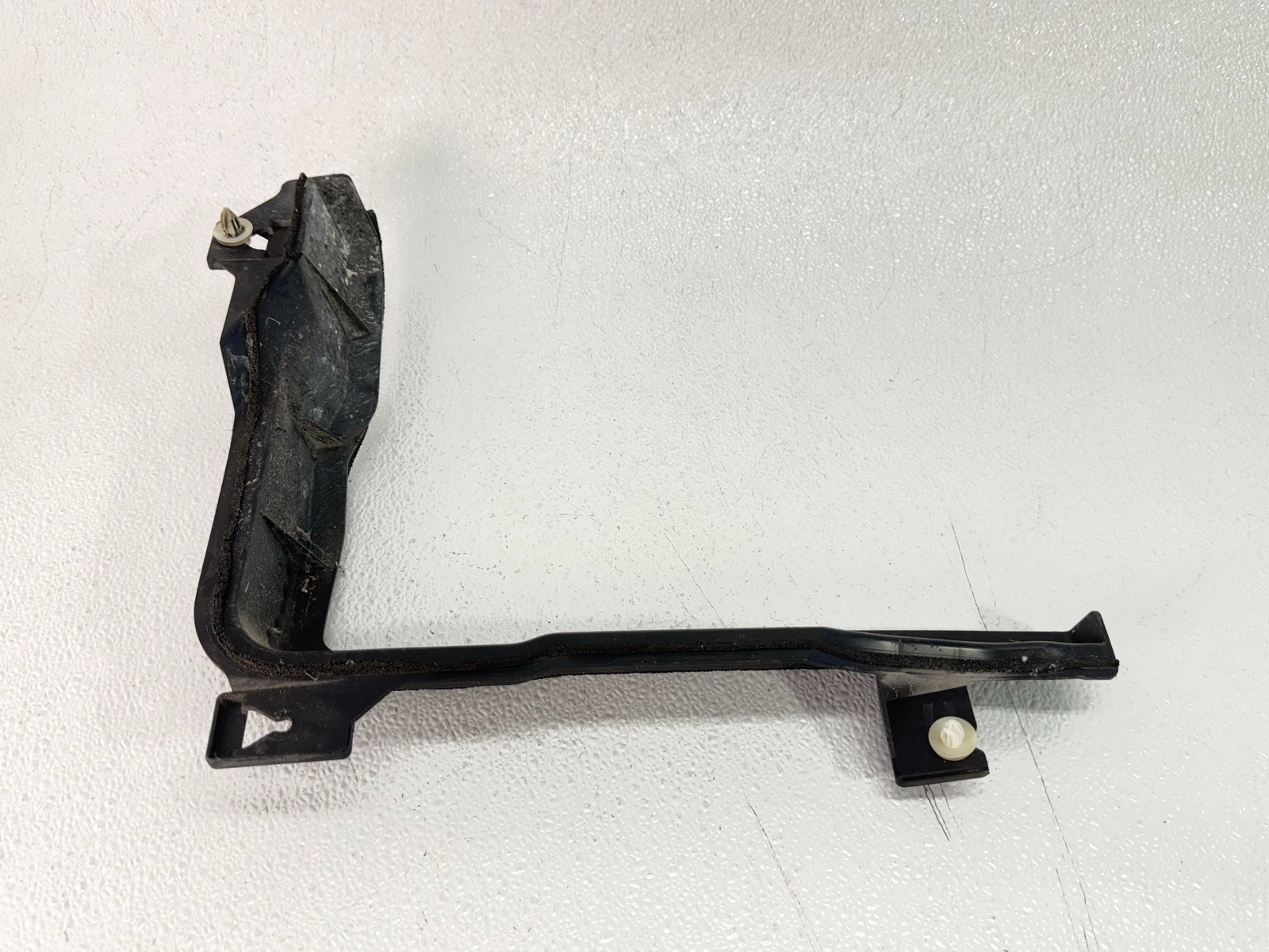 14-24 INFINITI Q50 REAR RIGHT RH SIDE QUARTER PROTECTOR GUIDE SHIELD COVER