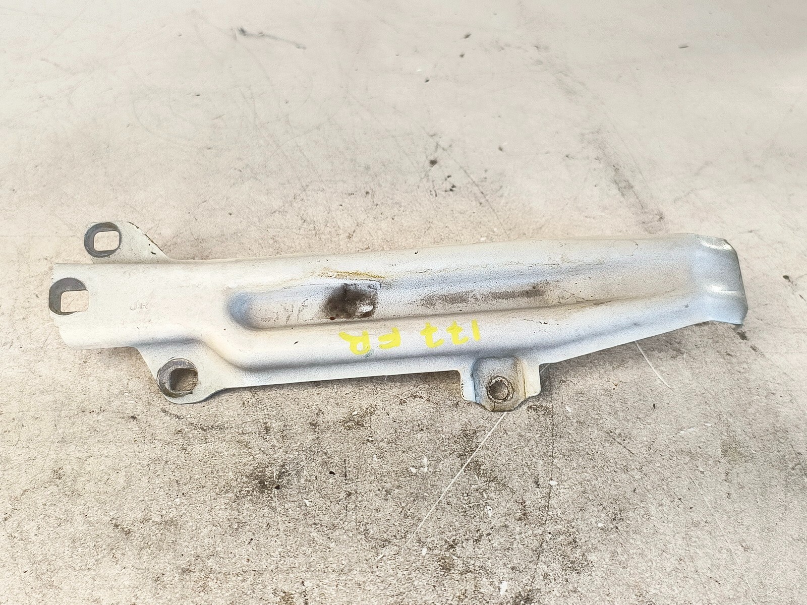 13-20 INFINITI JX35 QX60 FRONT RIGHT PASSENGER RH SIDE FENDER BRACKET PANEL