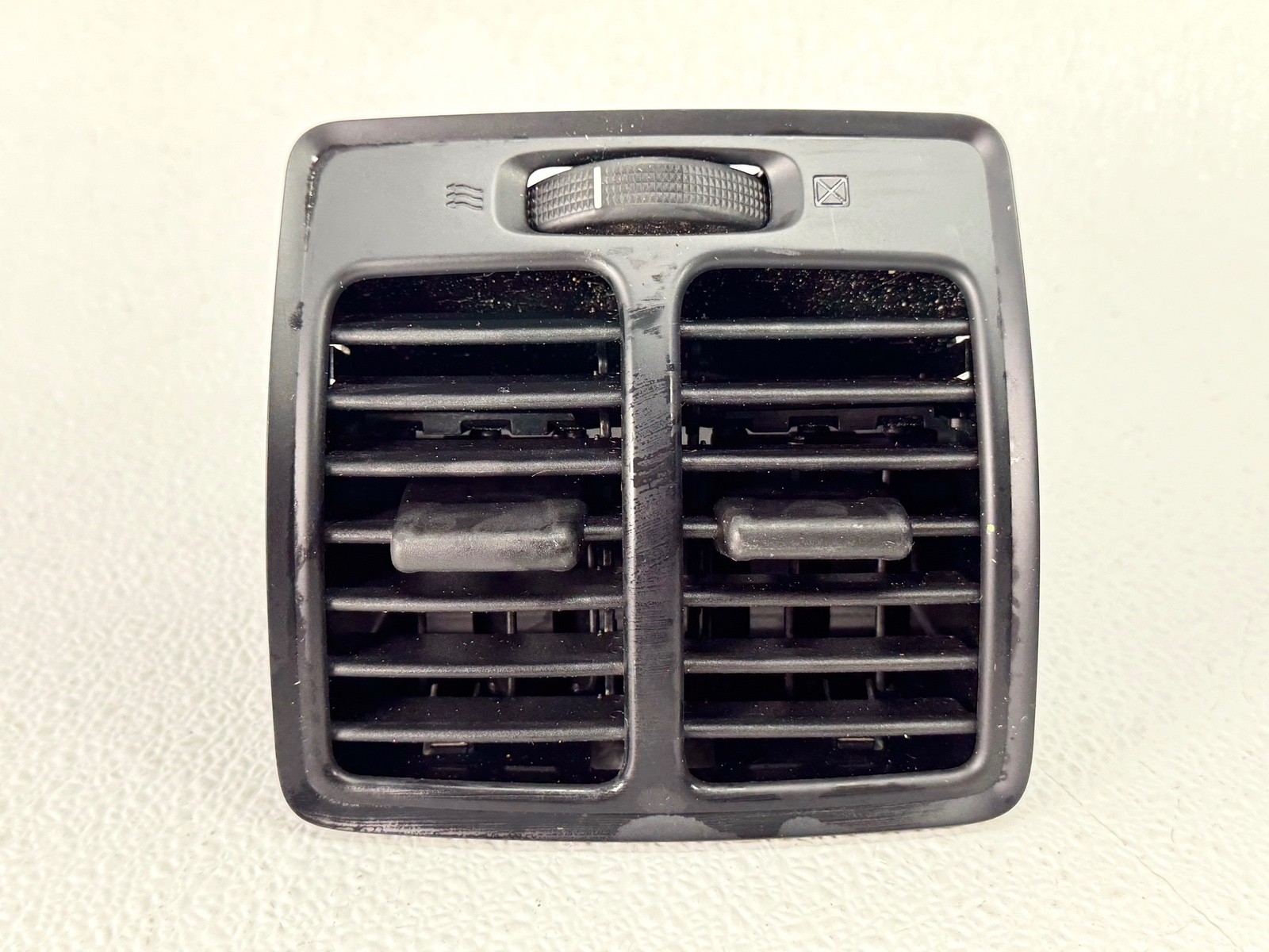 13-19 FORD ESCAPE DASHBOARD CENTER UPPER HVAC AC AIR VENT GRILLE COVER TRIM