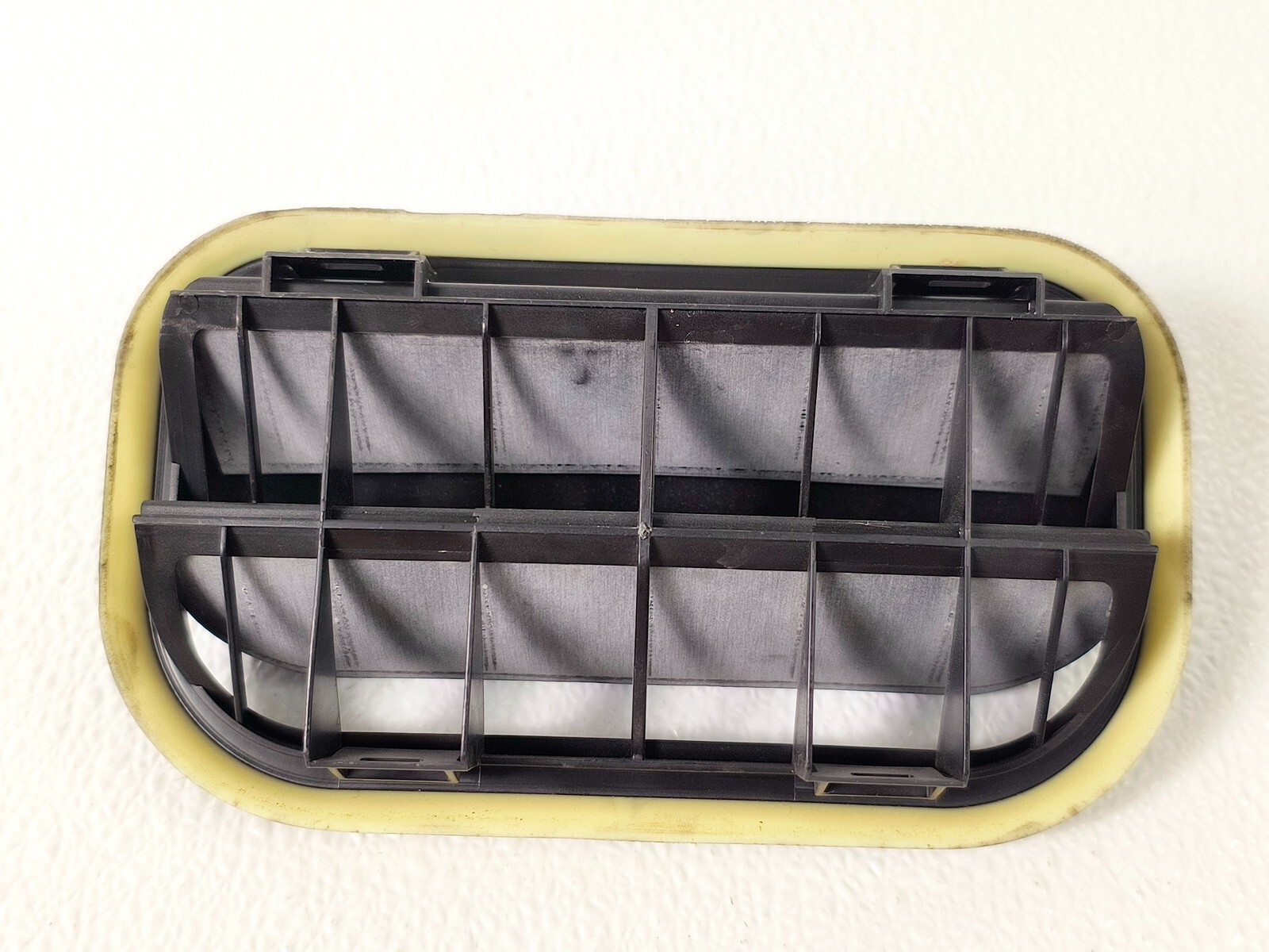 17-19 INFINITI QX30 REAR RIGHT RH PASS QUARTER PRESSURE AIR VENT GRILLE
