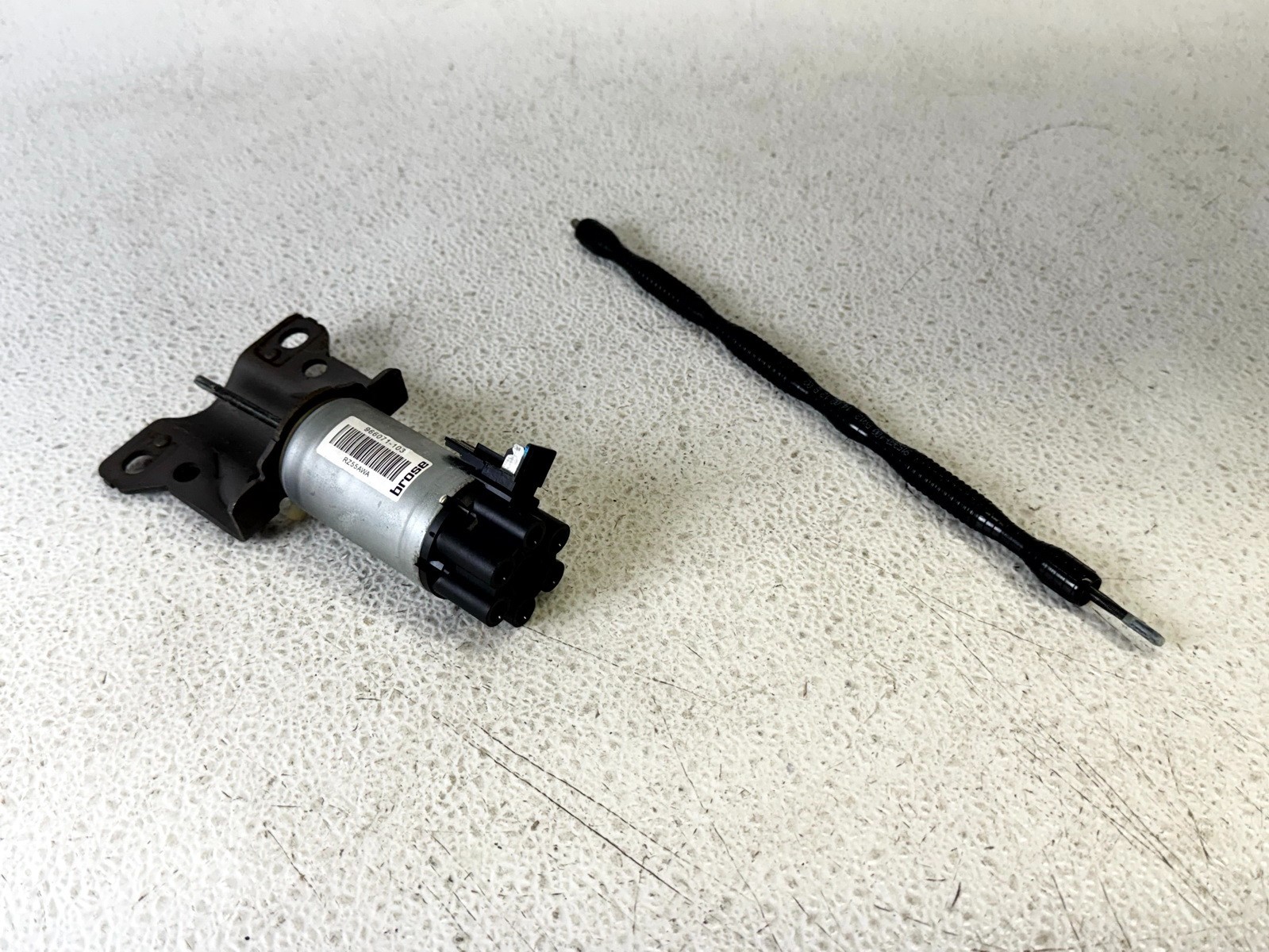 10-12 SUBARU OUTBACK FRONT RIGHT RH PASS SIDE SEAT LUMBAT ADJUSTMENT MOTOR
