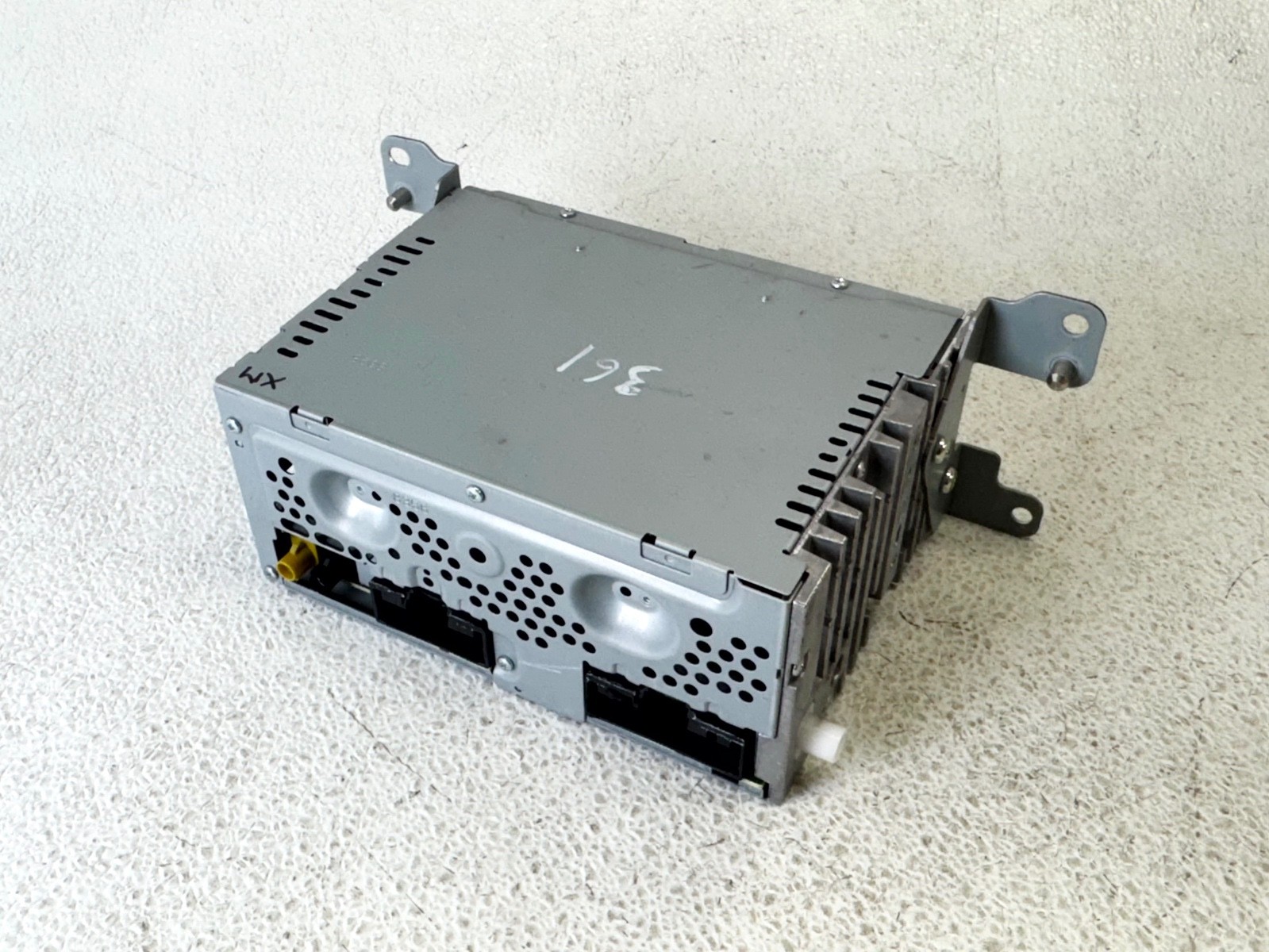 17-20 FORD FUSION AM FM RADIO CD PLAYER AUDIO VISUAL RECEIVER MODULE UNIT