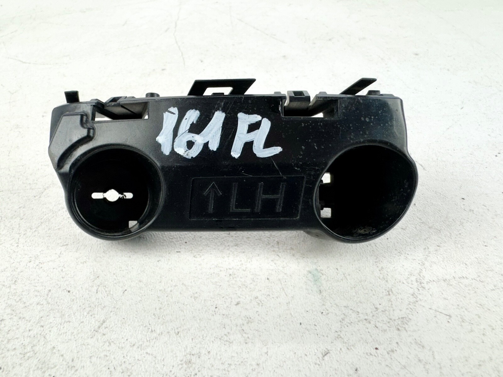 14-23 INFINITI Q50 FRONT LEFT DRIVER SIDE BUMPER BRACKET BEAM MOUNT COVER