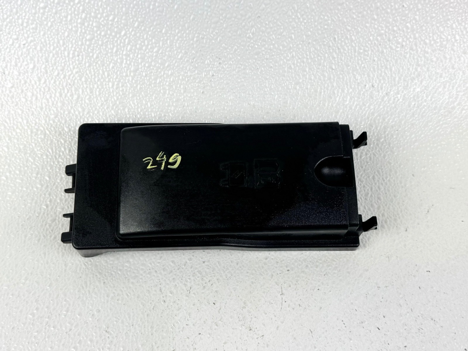 16-20 JAGUAR XE XF F-PACE FUSE RELAY JUNCTION BLOCK BOX UPPER CAP COVER
