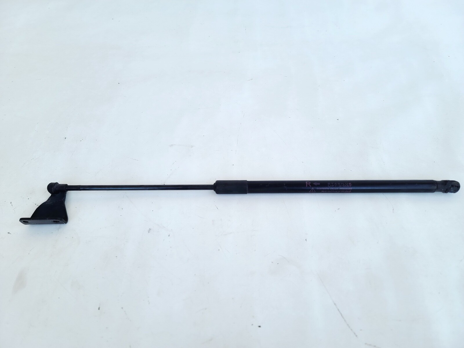 17-19 INFINITI QX30 REAR RIGHT RH SIDE TAILGATE LIFT STRUT SUPPORT CYLINDER