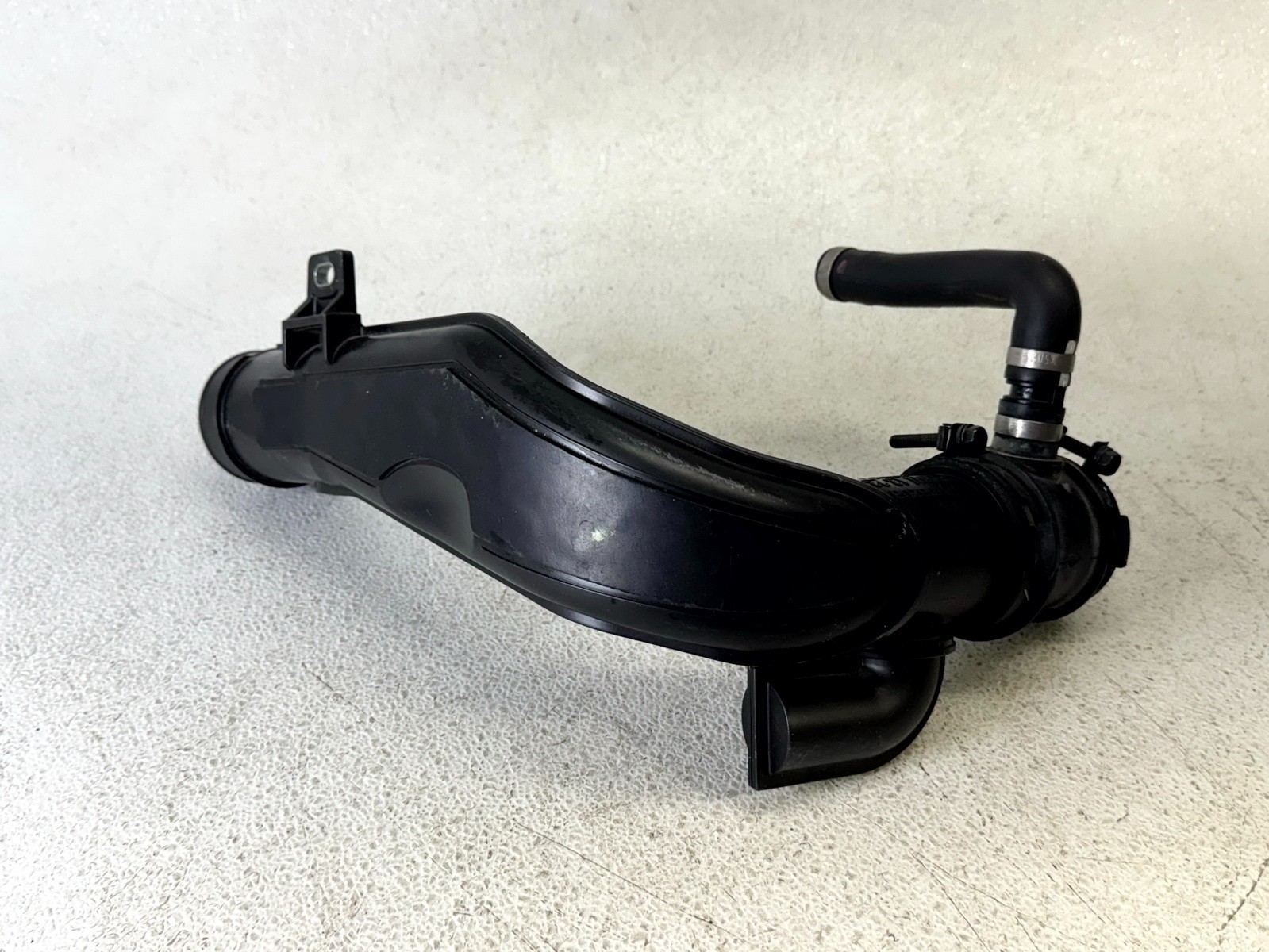 16-23 MAZDA CX-9 CX9 2.5L ENGINE AIR CLEANER INTAKE RESONATOR HOSE TUBE