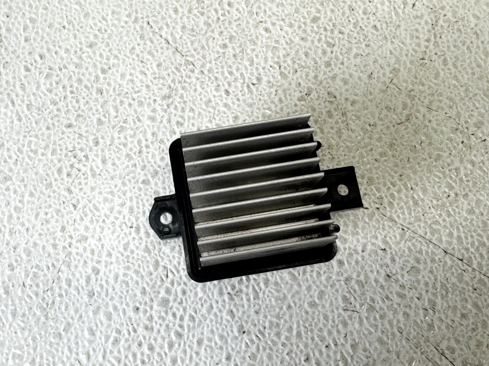 14-20 MITSUBISHI OUTLANDER HEATER BLOWER MOTOR RAN RESISTOR MODULE