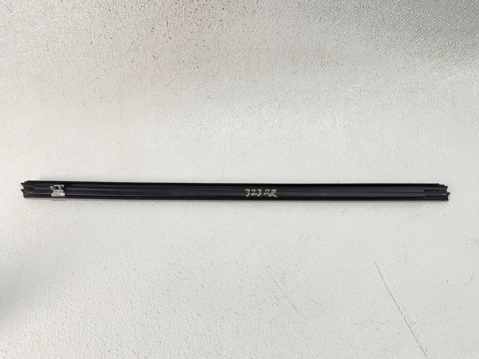 12-19 RANGE ROVER EVOQUE REAR RIGHT PASS SIDE DOOR WINDOW INNER BELT SEAL