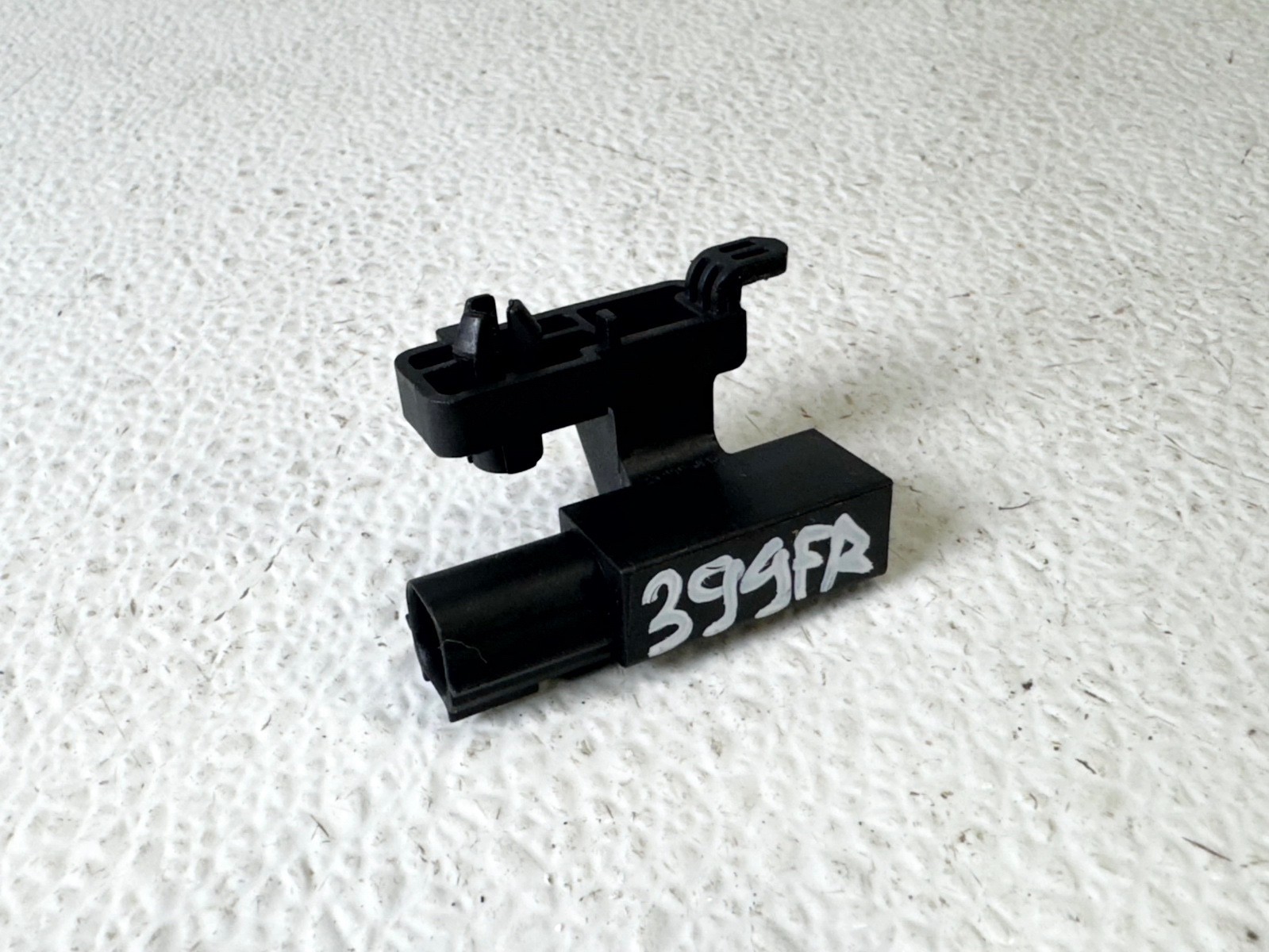 17-20 JAGUAR F-PACE FRONT RIGHT RH PASS SIDE SEAT POSITION SENSOR