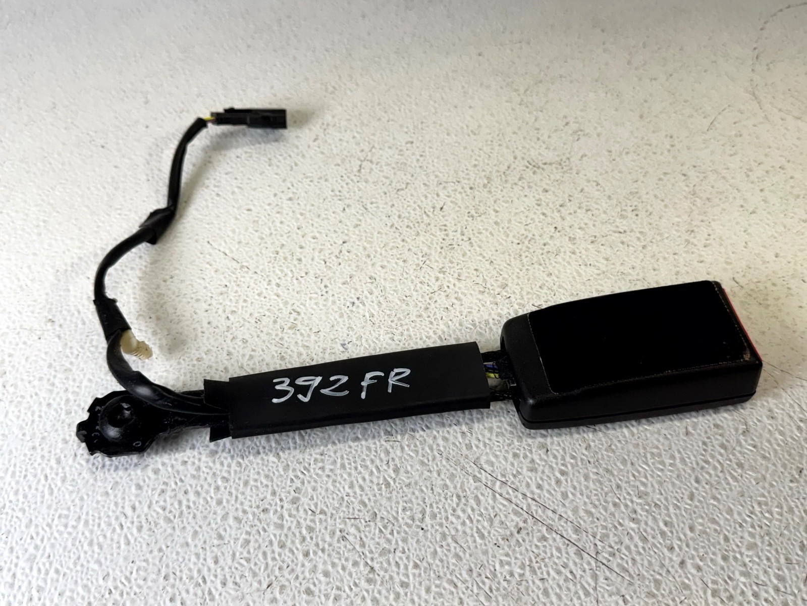 13-20 FORD FUSION FRONT RIGHT PASS SIDE SEATBELT SEAT BELT BUCKLE RECEIVER