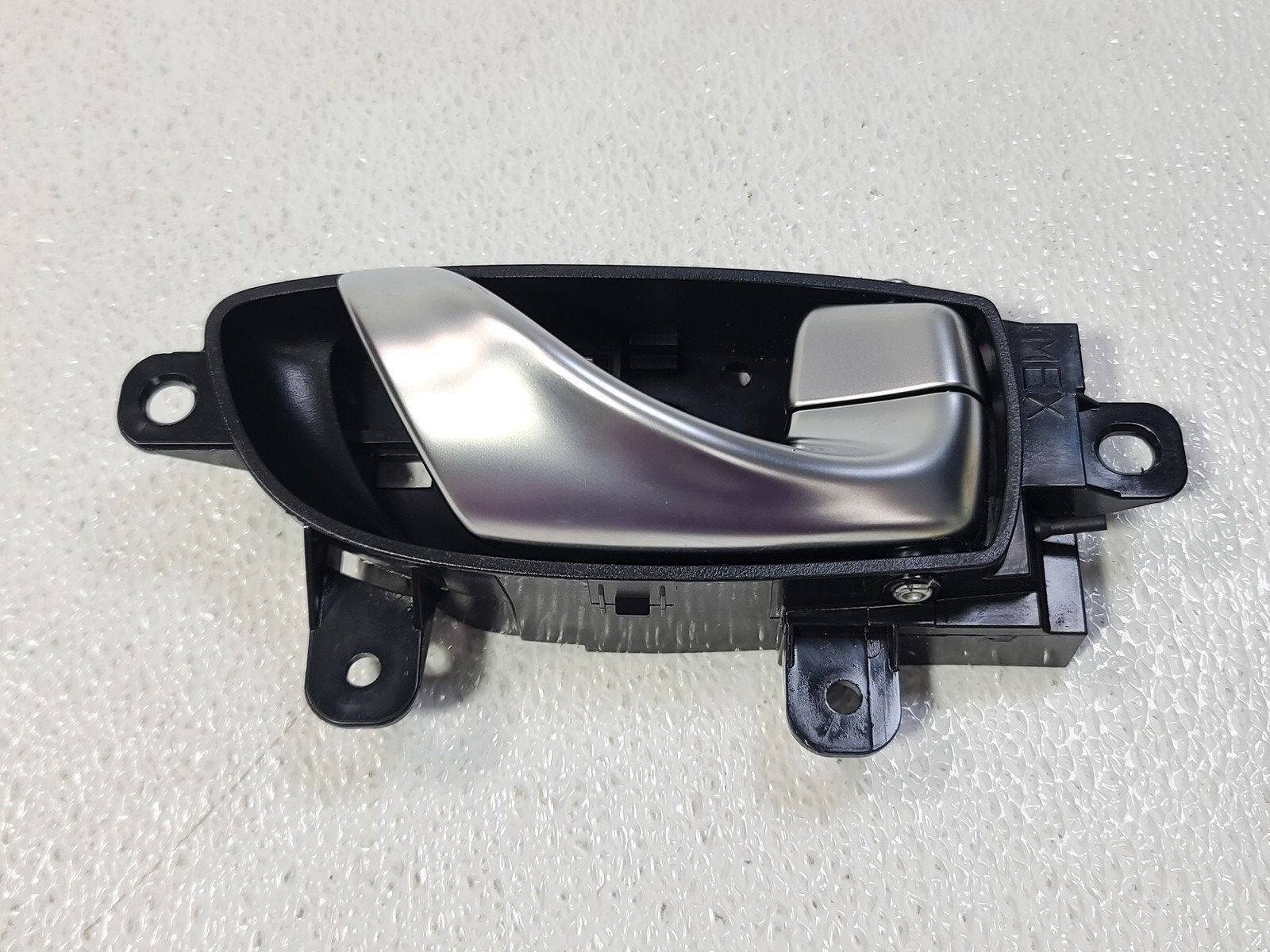 13-20 INFINITI JX35 QX60 FRONT RIGHT RH PASS SIDE DOOR PANEL INTERIOR HANDLE