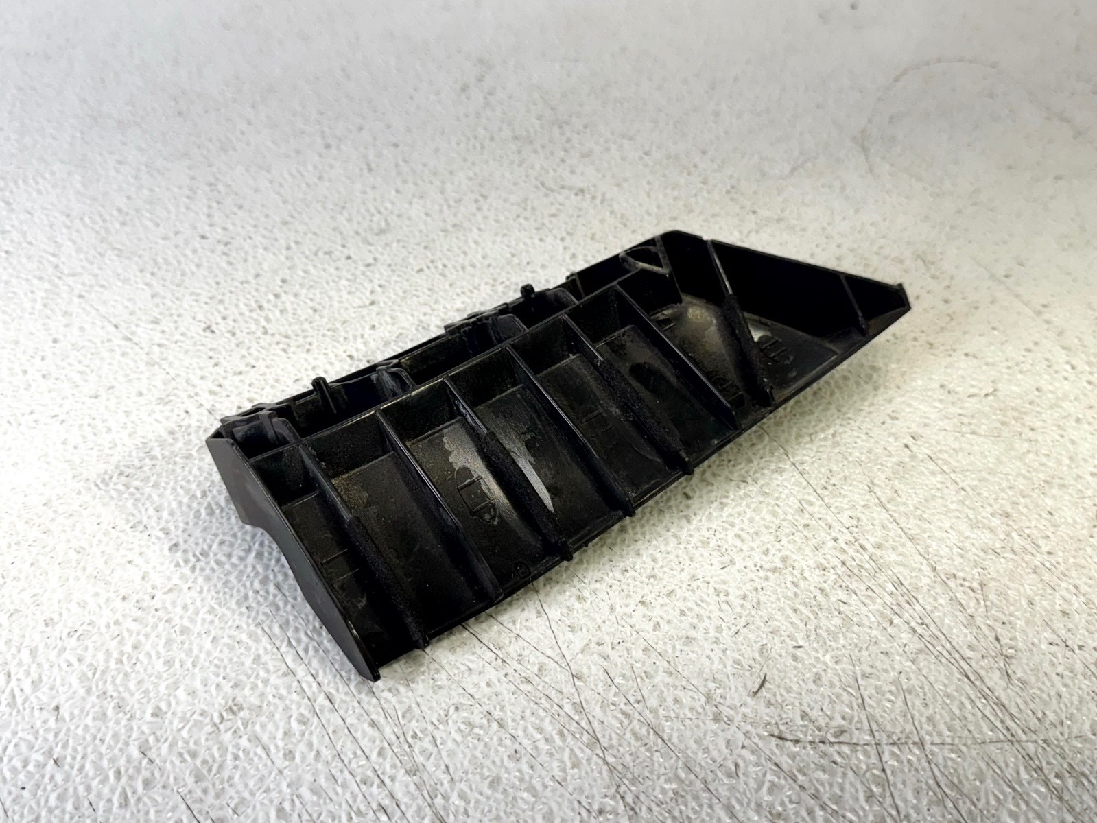14-24 INFINITI Q50 FRONT LEFT DRIVER SIDE BUMPER SUPPORT MOUNT BRACKET