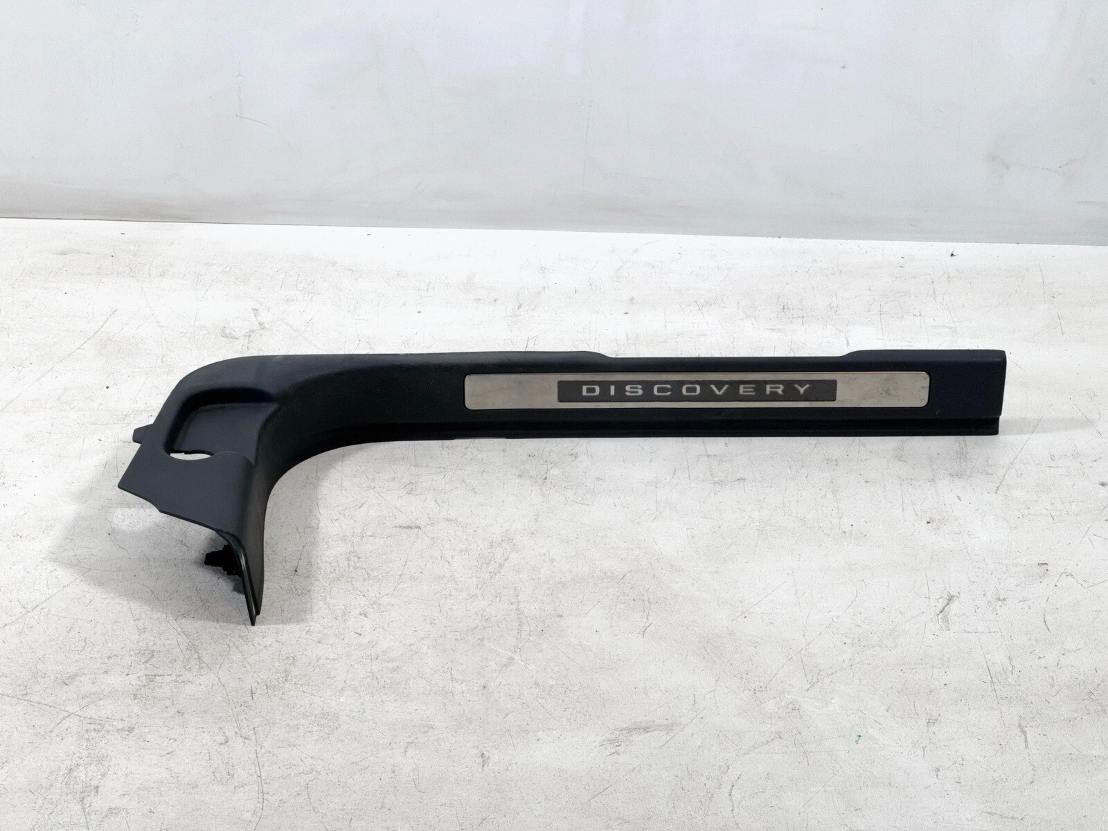 15-19 LAND ROVER DISCOVERY SPORT FRONT LEFT LH DRIVER SIDE SILL SCUFF PLATE