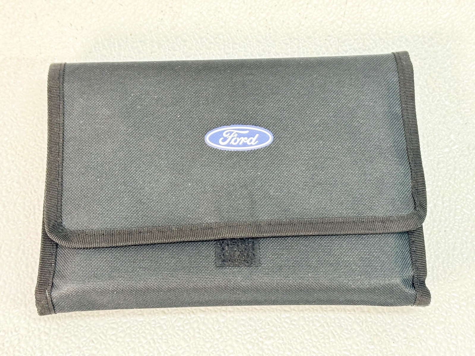 2017 FORD ESCAPE OWNERS MANUAL INSTRUCTION BOOKS BOOK WITH CASE