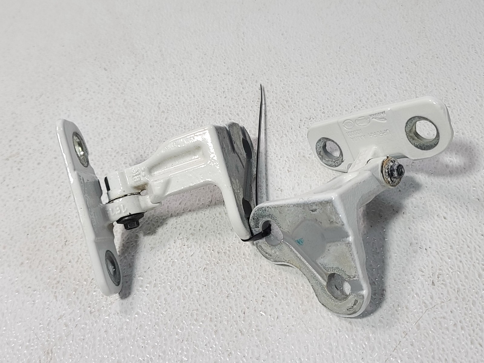 12-23 LAND ROVER DISCOVERY SPORT REAR RIGHT RH PASS DOOR UPPER&LOWER HINGE