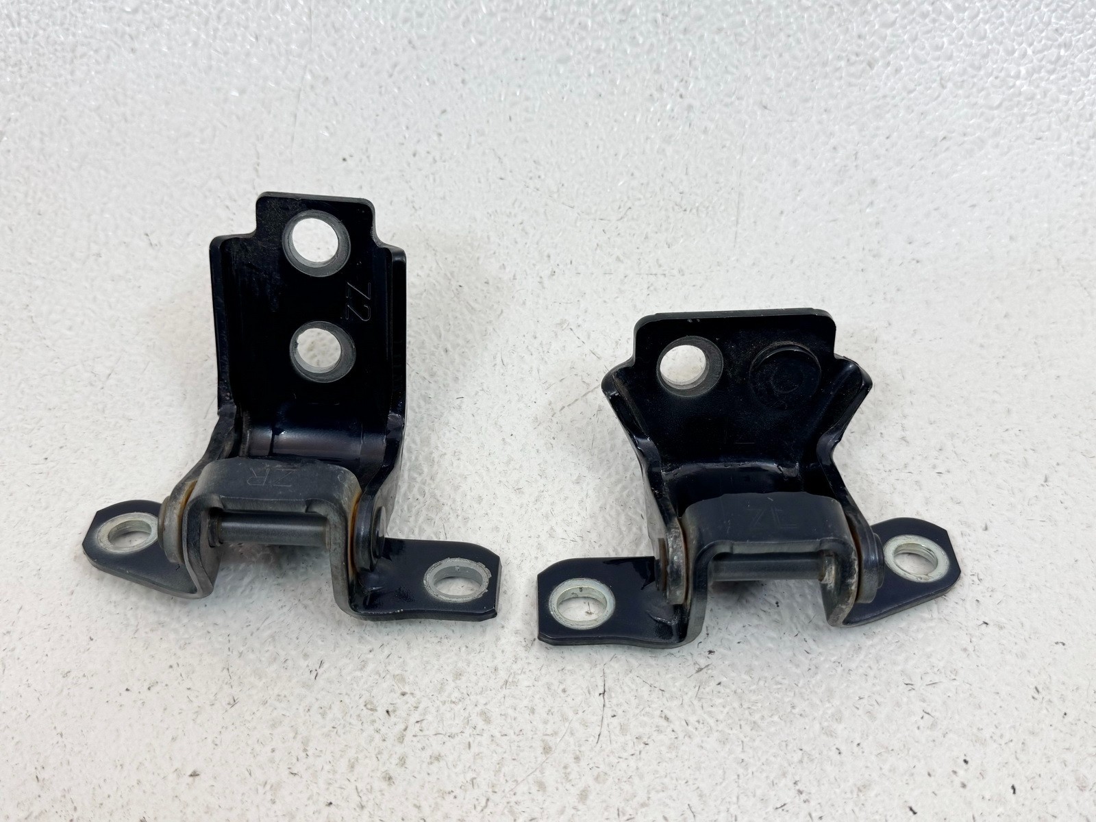 16-23 MAZDA CX-9 CX9 REAR LEFT LH DRIVER SIDE DOOR UPPER & LOWER HINGE SET