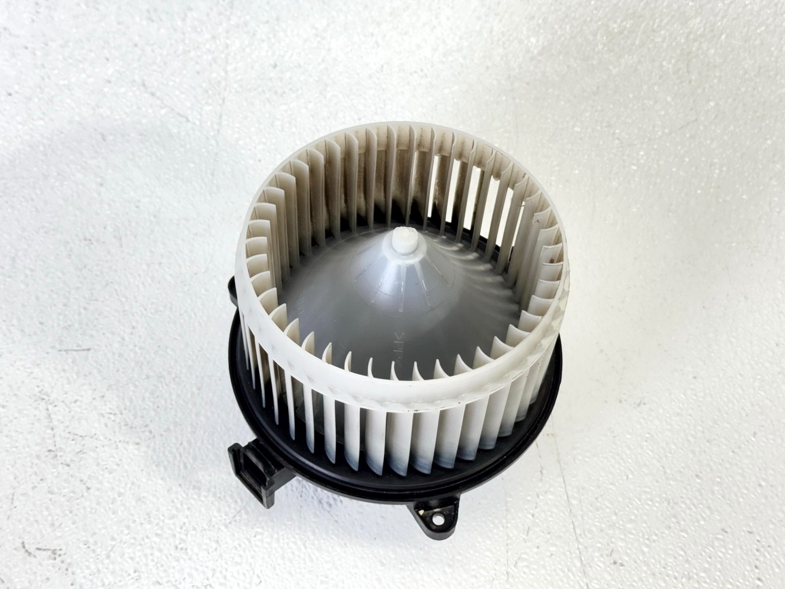 11-16 CHEVROLET CRUZE HVAC AC AIR CONDITIONING HEATER BLOWER MOTOR FAN