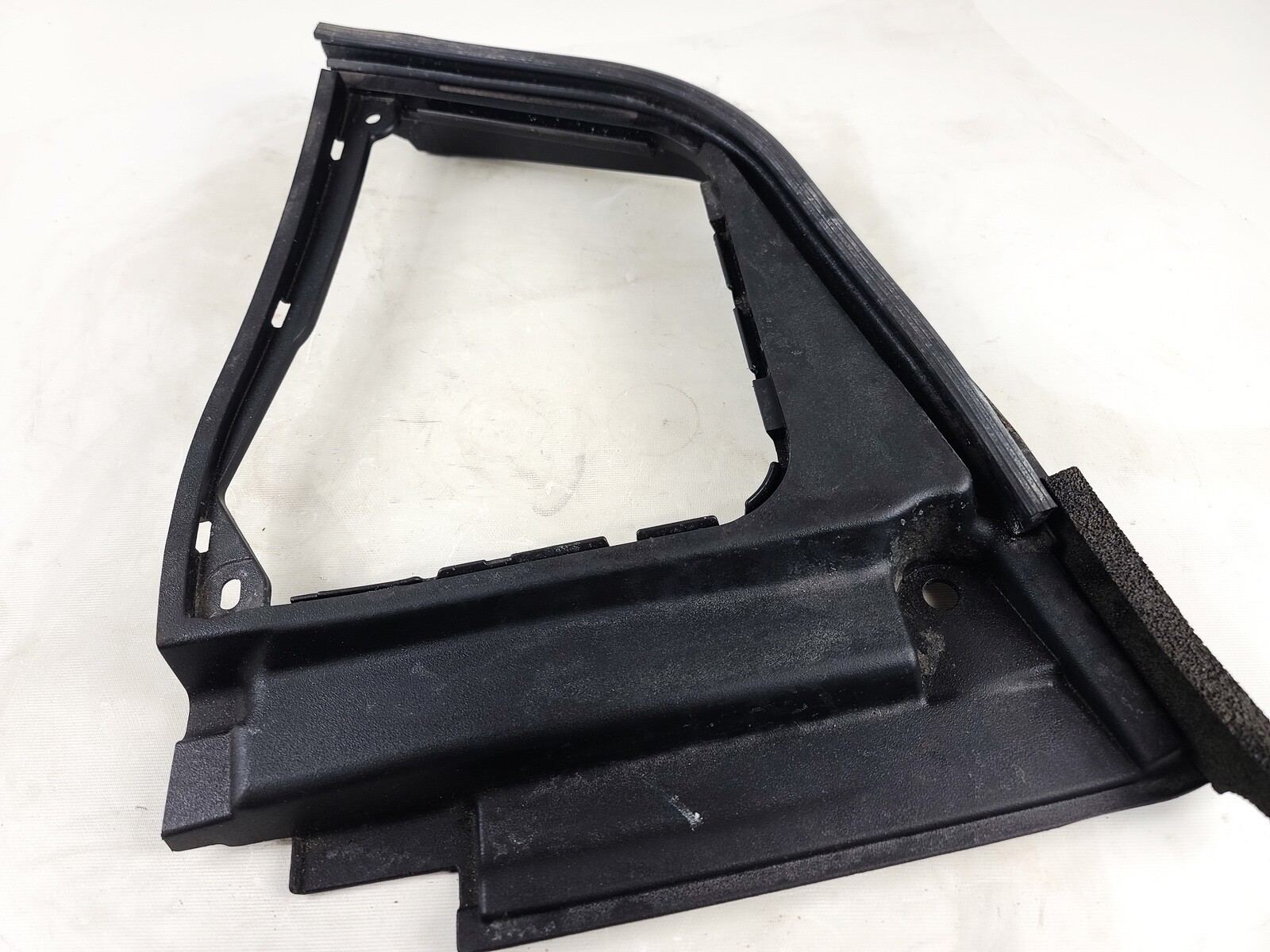 14-23 INFINITI Q50 Q60 FRONT RIGHT PASS SIDE BRAKE FLUID COVER FRAME PANEL