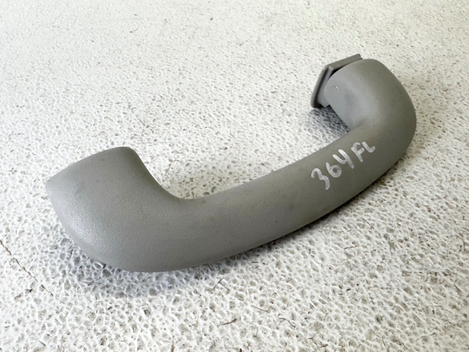 16-20 KIA SORENTO FRONT LEFT LH SIDE ROOF OVERHEAD GRIP GRAB HANDLE TRIM