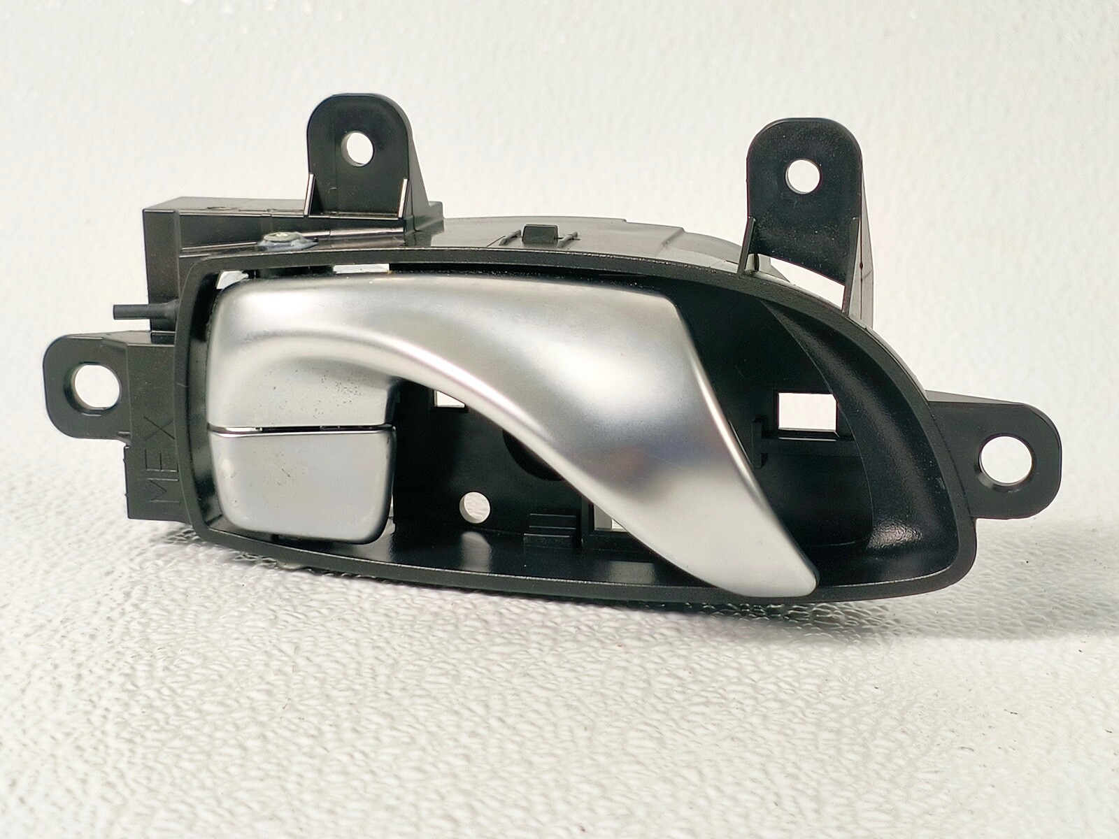 13-20 INFINITI QX60 REAR RIGHT PASSENGER SIDE DOOR INTERIOR HANDLE BEZEL
