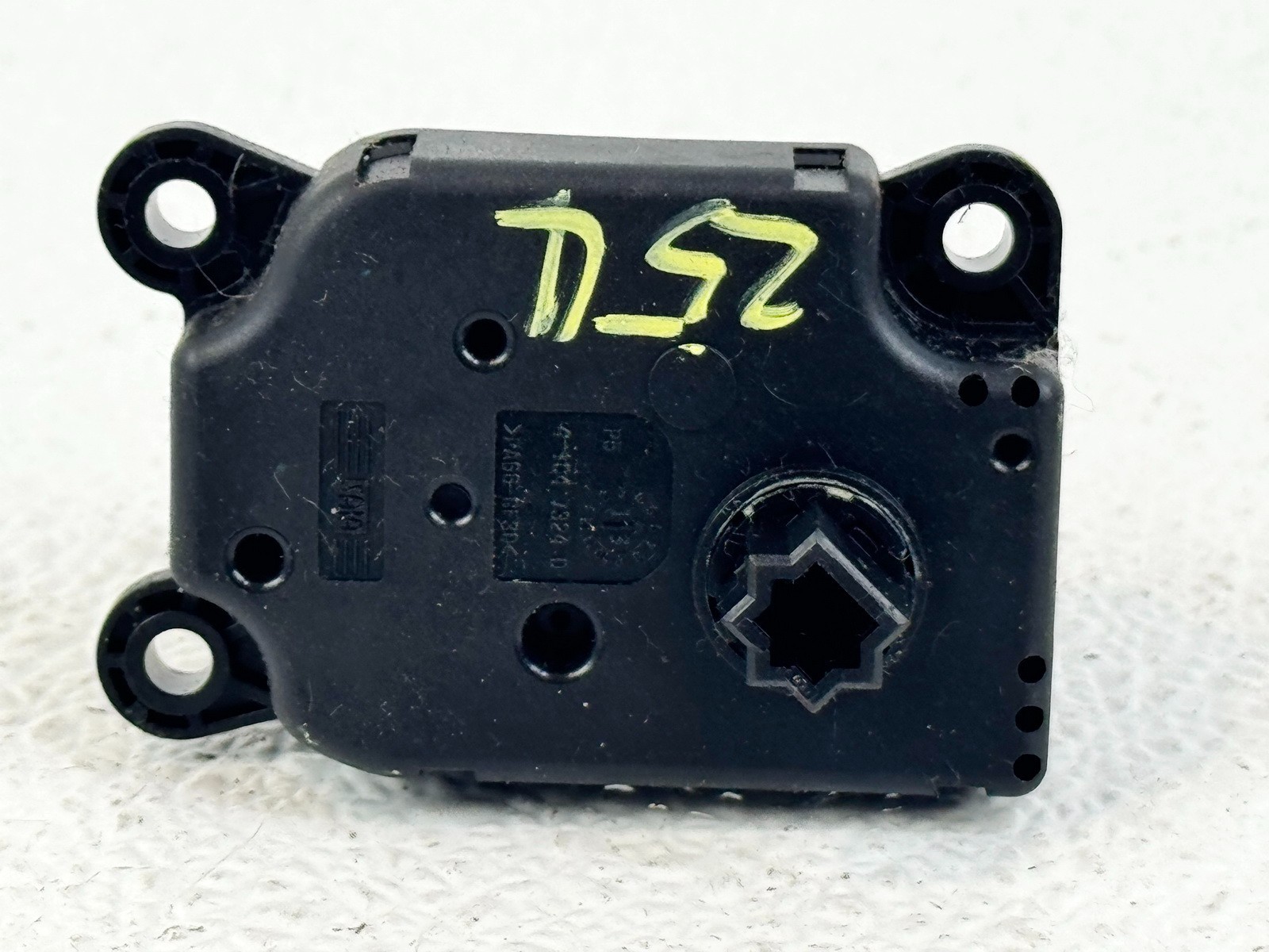 12-18 FORD FOCUS INTERIOR HVAC AIR HEATER FLAP DOOR ACTUATOR MOTOR