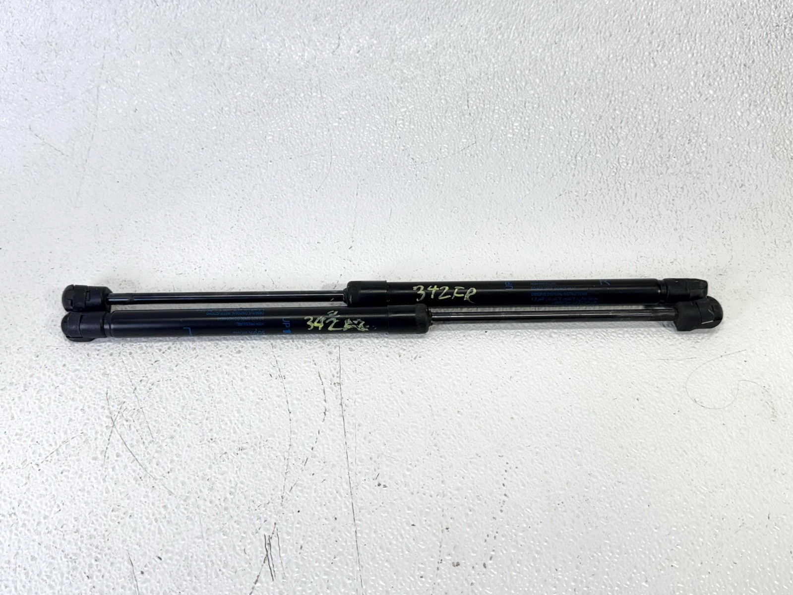 14-23 INFINITI Q50 FRONT RIGHT & LEFT SIDE HOOD LIFT SUPPORT CYLINDER STRUT