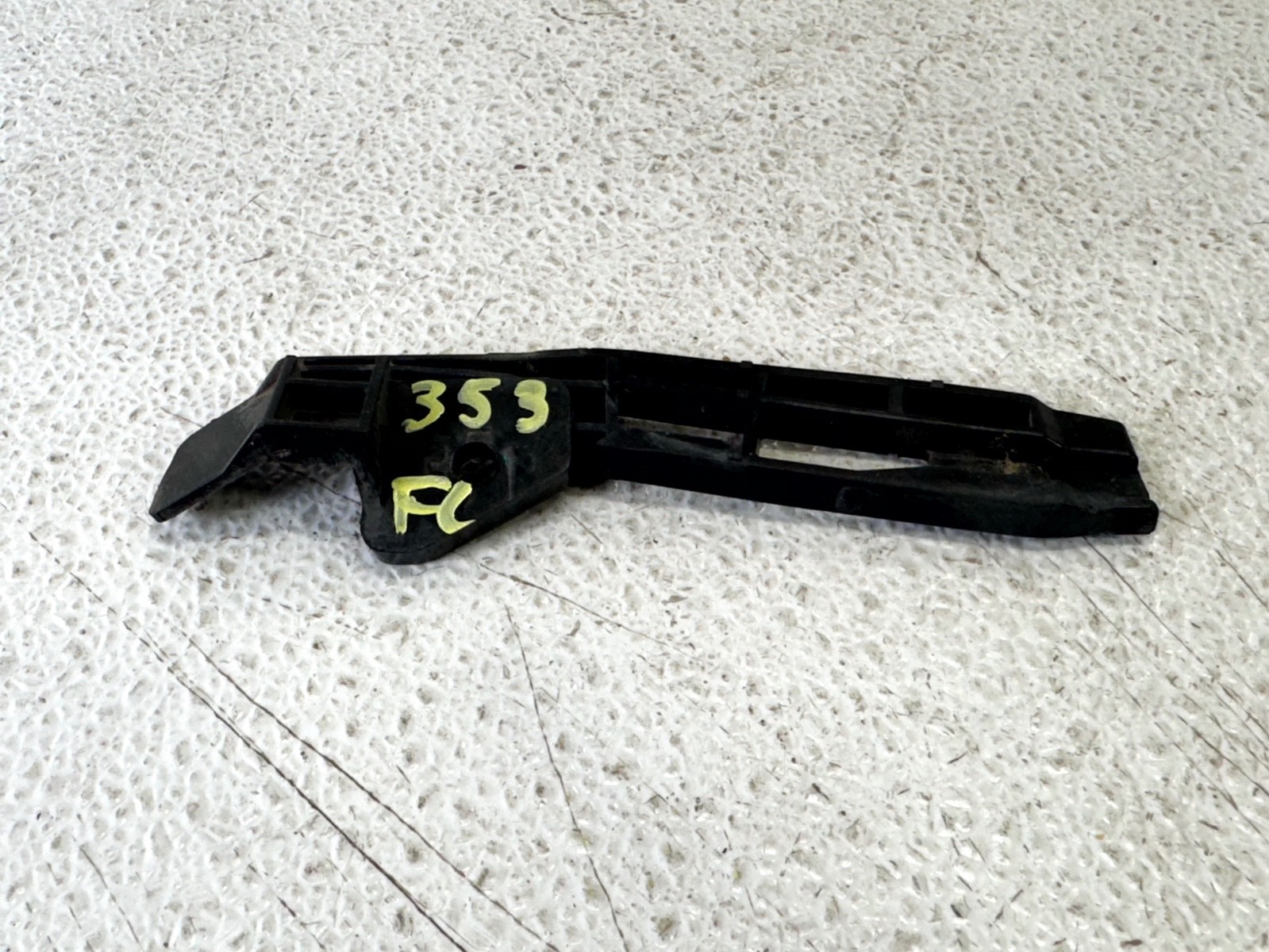 13-20 INFINITI QX60 JX35 FRONT LEFT LH DRIVER SIDE BUMPER SUPPORT BRACKET