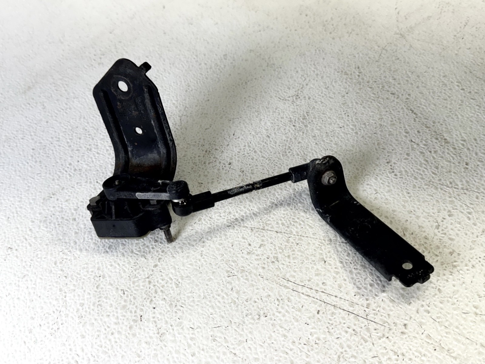 13-20 LINCOLN MKZ FRONT LEFT LH DRIVER SIDE HEADLIGHT HEIGHT LEVEL SENSOR