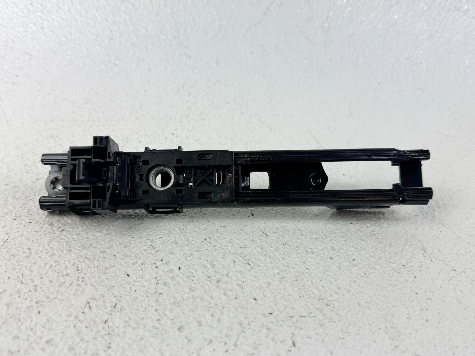 17-19 INFINITI QX30 FRONT LEFT LH DRIVER SIDE SEAT BELT HEIGHT ADJUSTER