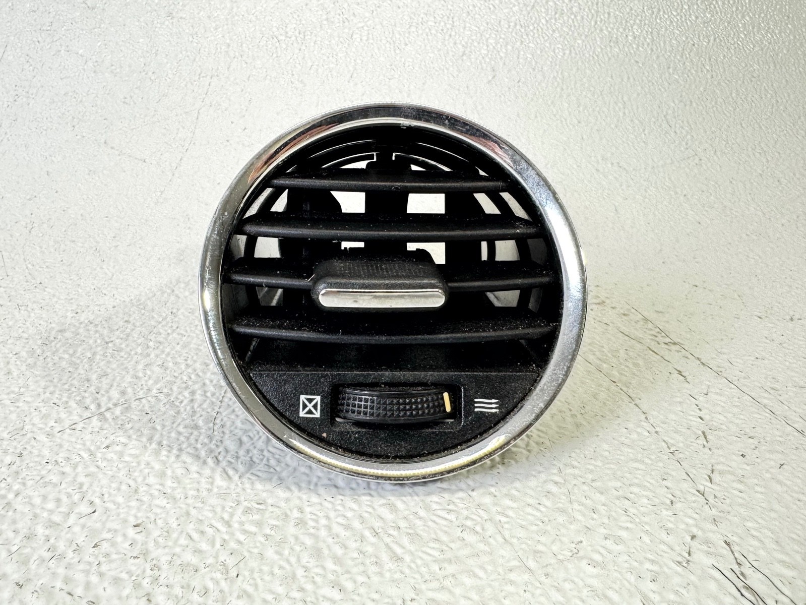 11-16 CHEVROLET CRUZE FRONT LEFT SIDE DASHBOARD HVAC AC AIR VENT GRILLE TRIM