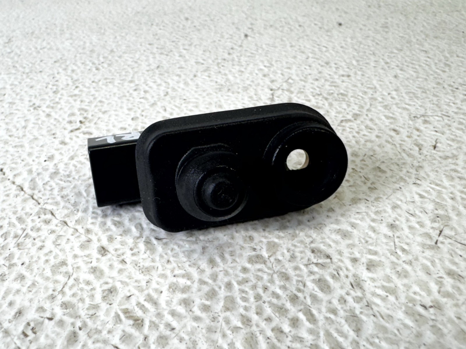 03-25 MITSUBISHI OUTLANDER REAR LEFT LH SIDE DOOR JAMB AJAR CLOSE SENSOR