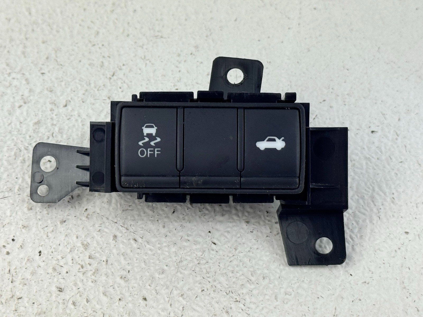 16-23 INFINITI Q50 DASH DASHBOARD LEFT TRACTION & TRUNK CONTROL SWITCH PANEL