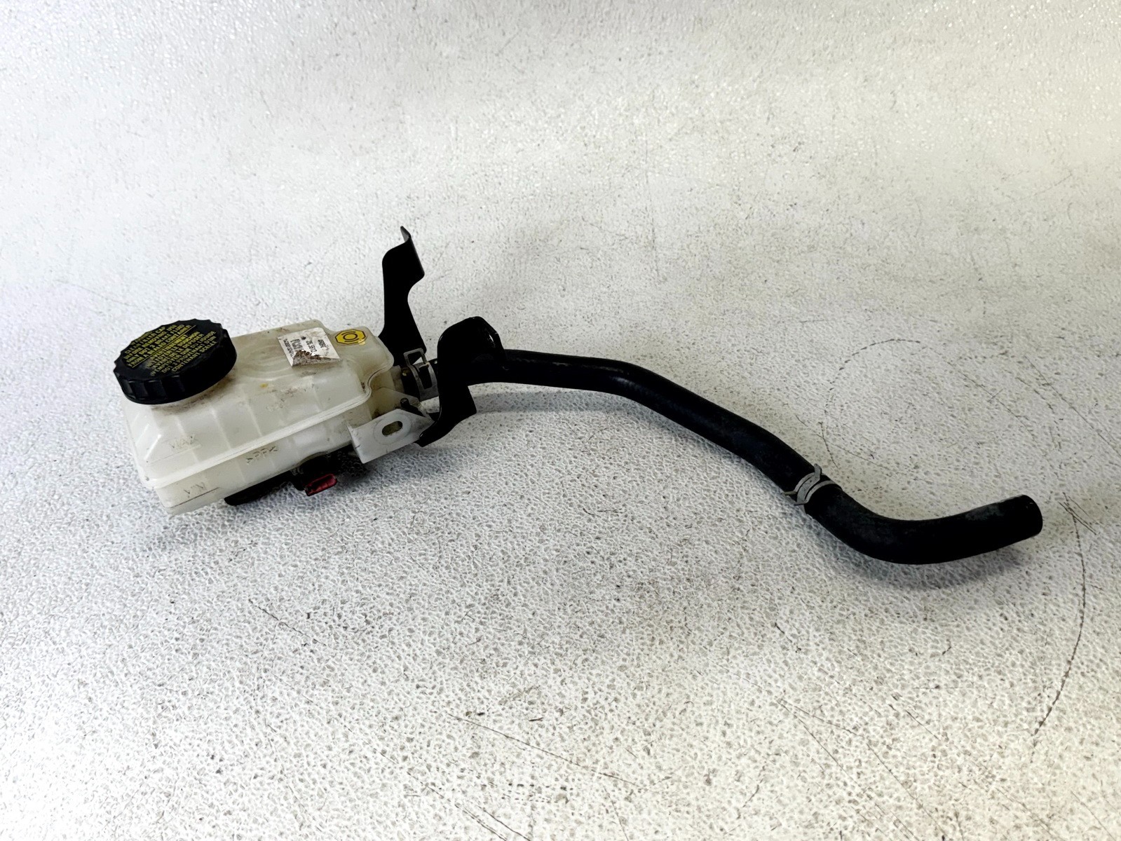 13-20 INFINITI JX35 QX60 POWER BRAKE MASTER CYLINDER FLUUID RESERVOIR W/HOSE