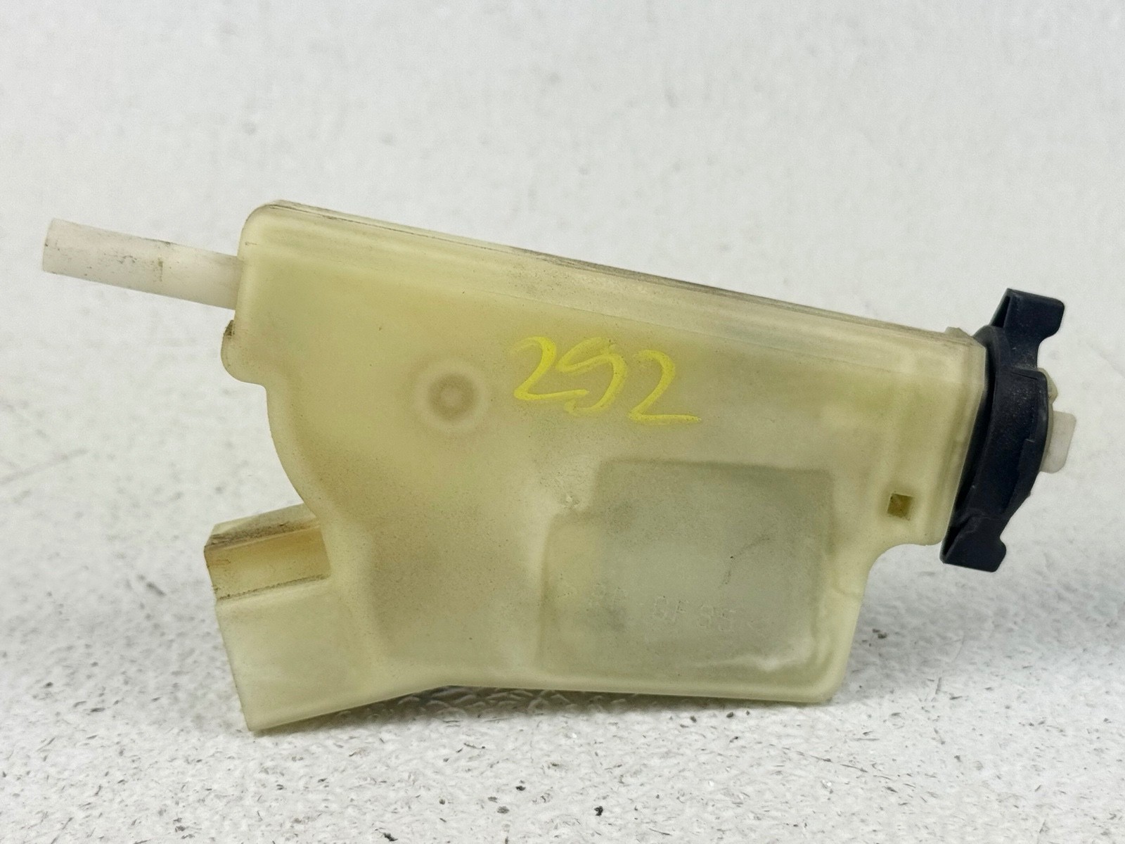 19-23 INFINITI Q50 Q70 FUEL GAS LID FILLER DOOR LOCK OPENER ACTUATOR ASSY