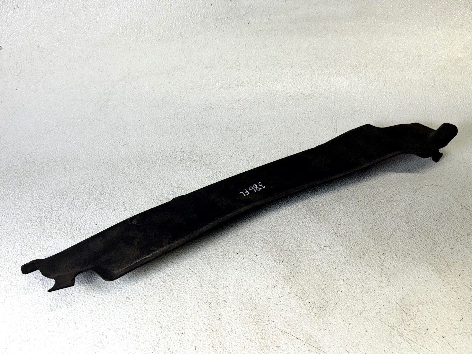 10-14 SUBARU OUTBACK FRONT LEFT LH DRIVER SIDE UPPER FENDER INNER COVER SEAL