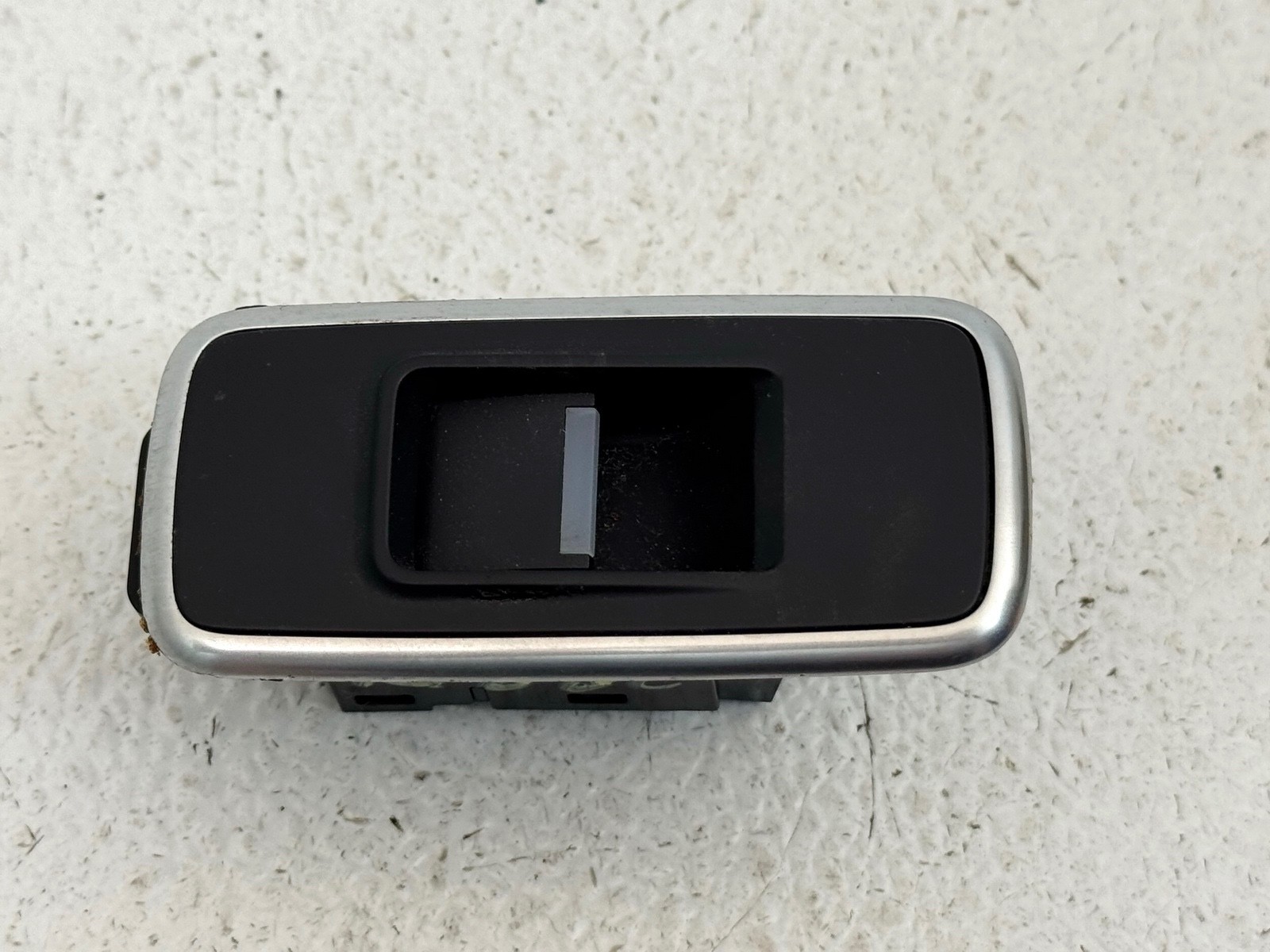 16-20 JAGUAR F-PACE XE REAR LEFT DRIVER SIDE WINDOW CONTROL SWITCH PANEL