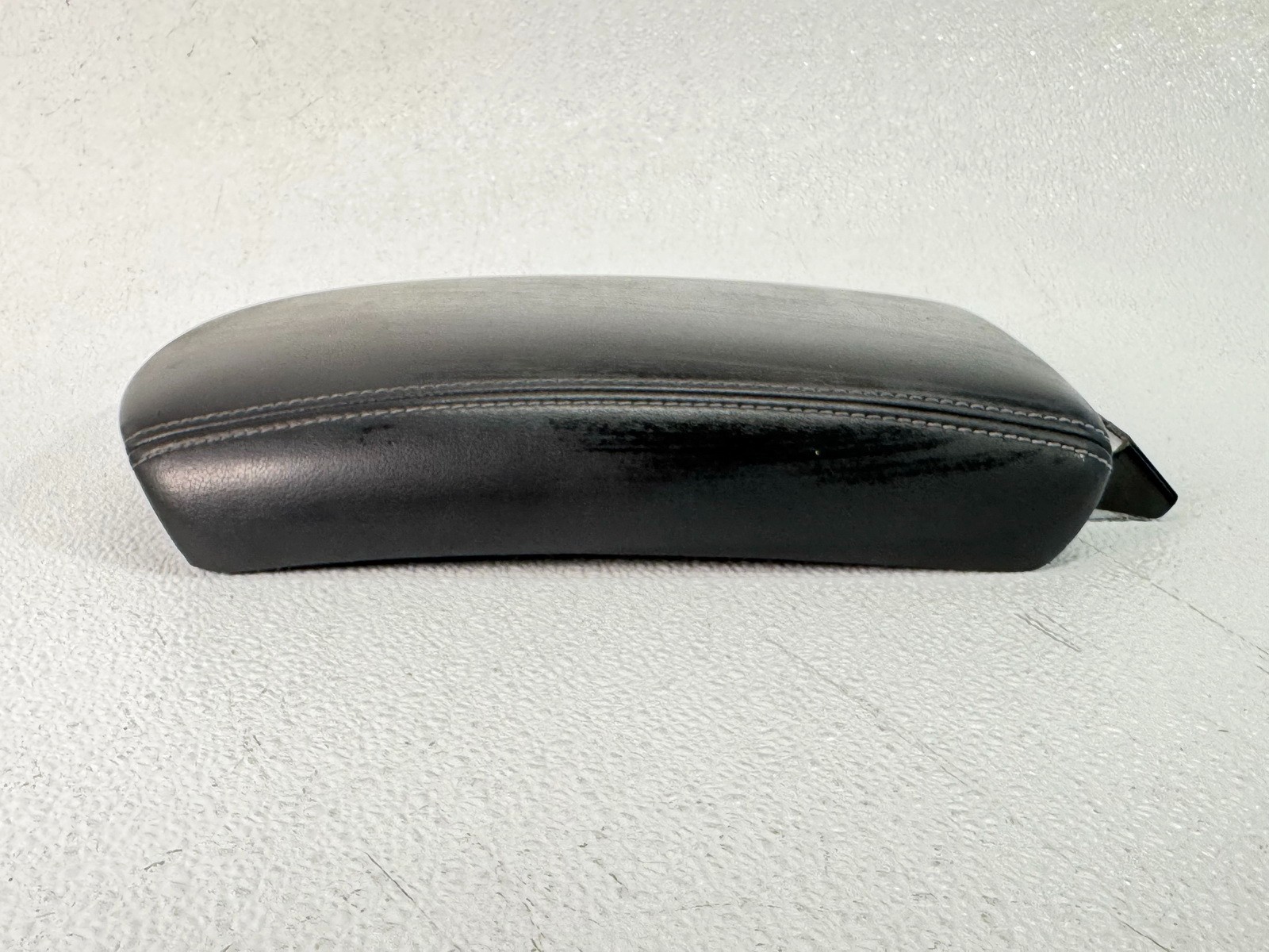 14-16 INFINITI Q50 CENTER CONSOLE ARM REST STORAGE BOX LID COVER PANEL