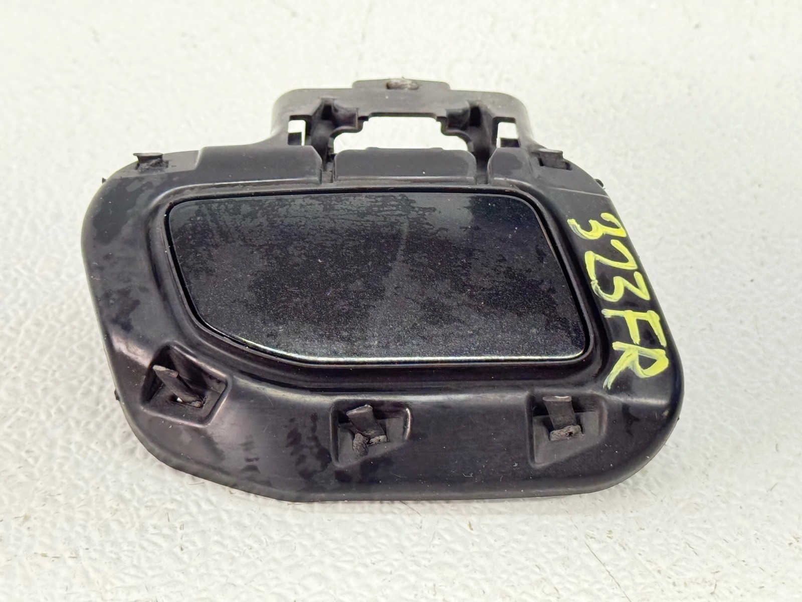12-19 RANGE ROVER EVOQUE FRONT RIGHT SIDE BUMPER HEADLIGHT WASHER COVER CAP