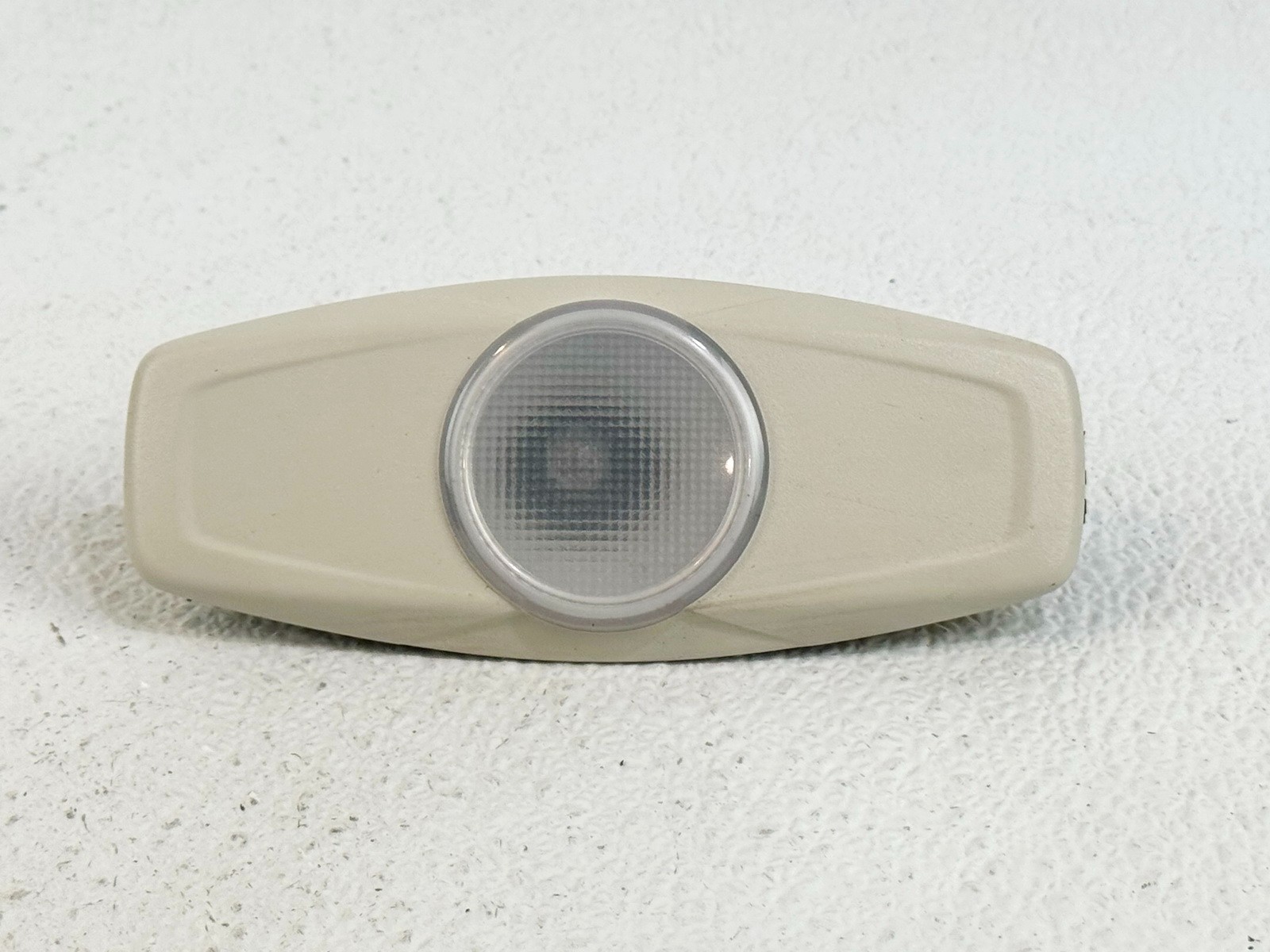 12-18 FORD FOCUS REAR UPPER OVERHEAD INTERIOR DOME ROOF LIGHT LAMP