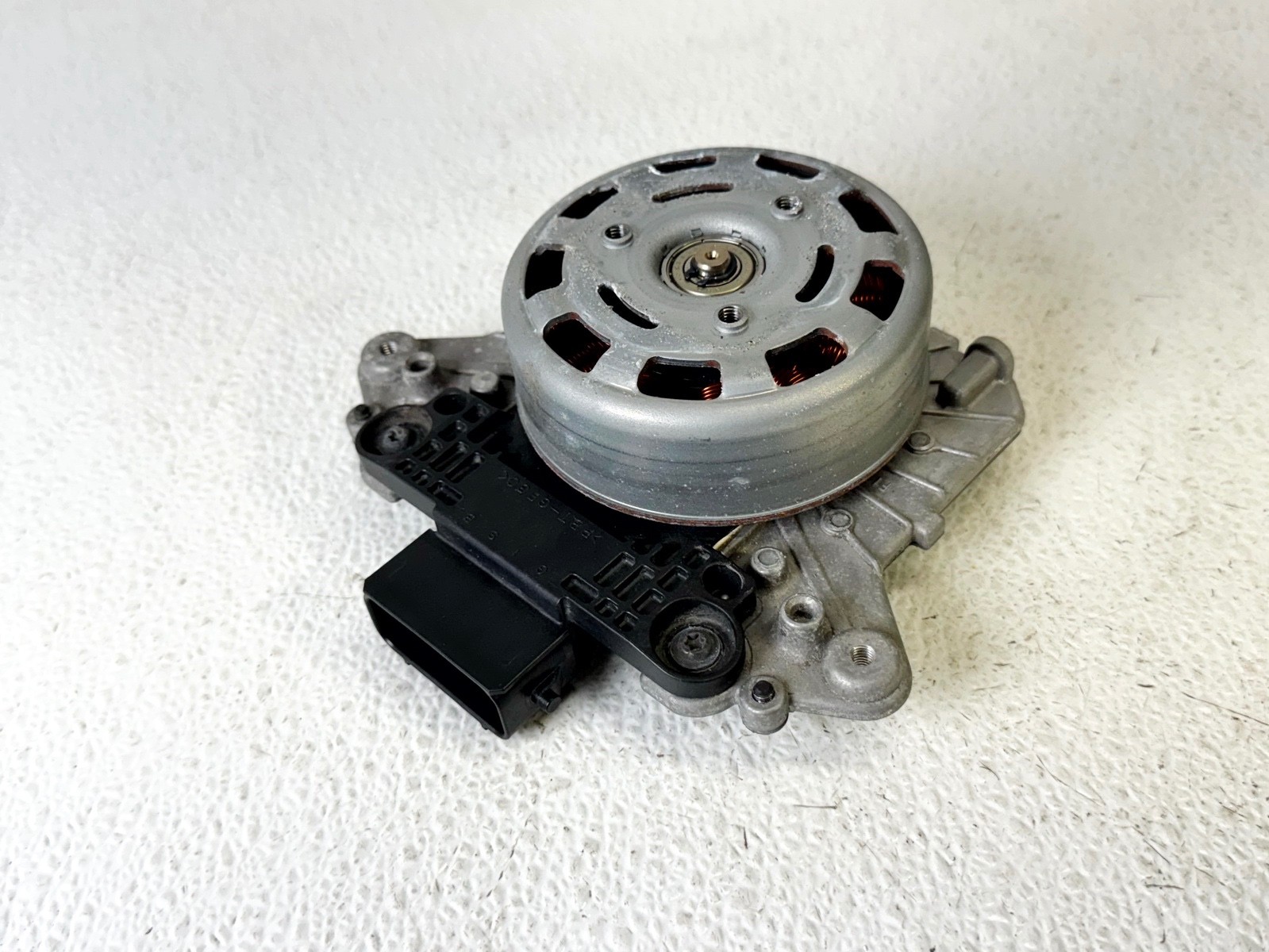 18-24 TOYOTA CAMRY 2.5L ENGINE RADIATOR COOLING FAN MOTOR