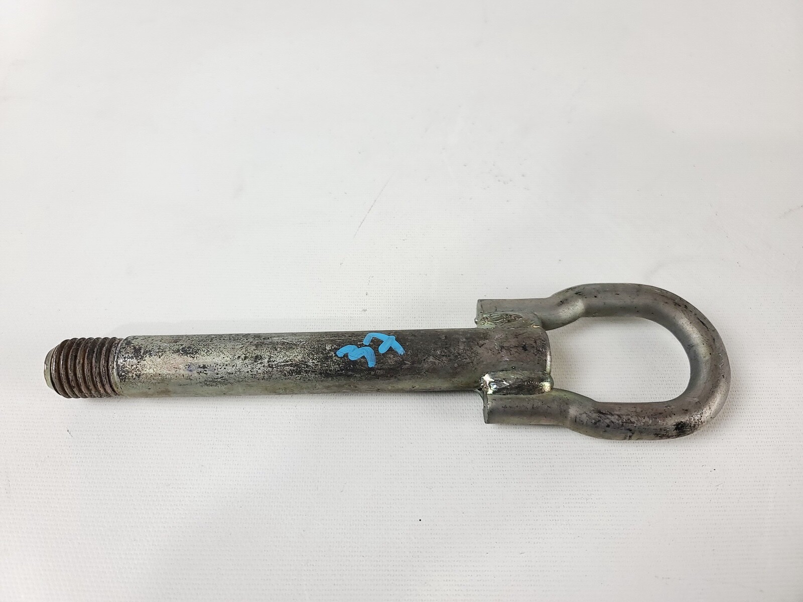 10-13 MAZDA 3 FRONT BUMPER TOWING EYE TOW HOOK